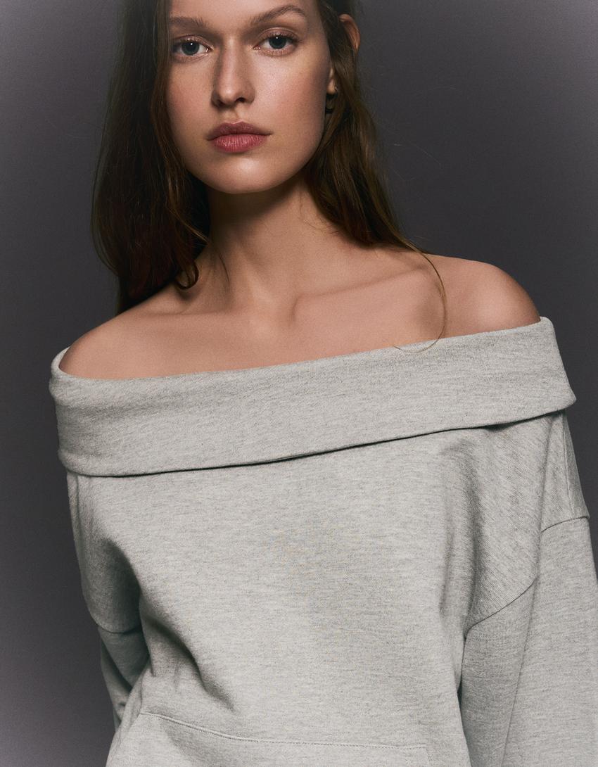 Džemper dugih rukava i čamac izreza-Siva