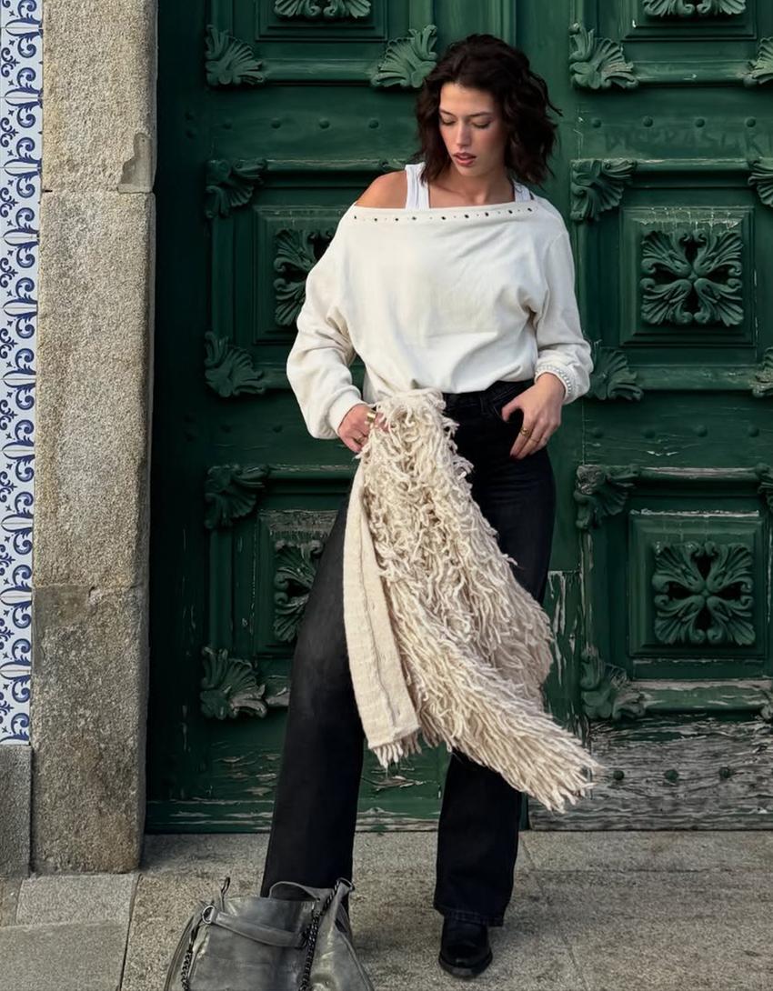 Strickpullover mit Nieten-Rohweiß