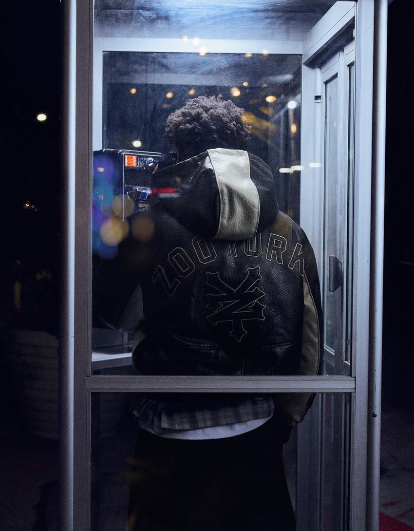 Kunstlederjacke mit Kapuze ZOO YORK x BERSHKA-Schwarz