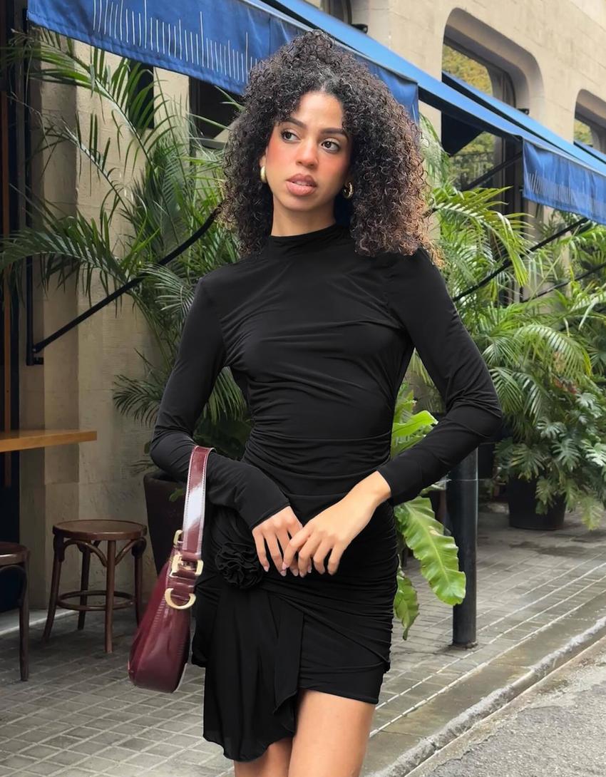 Vestido mini faixa franzido flor-Preto