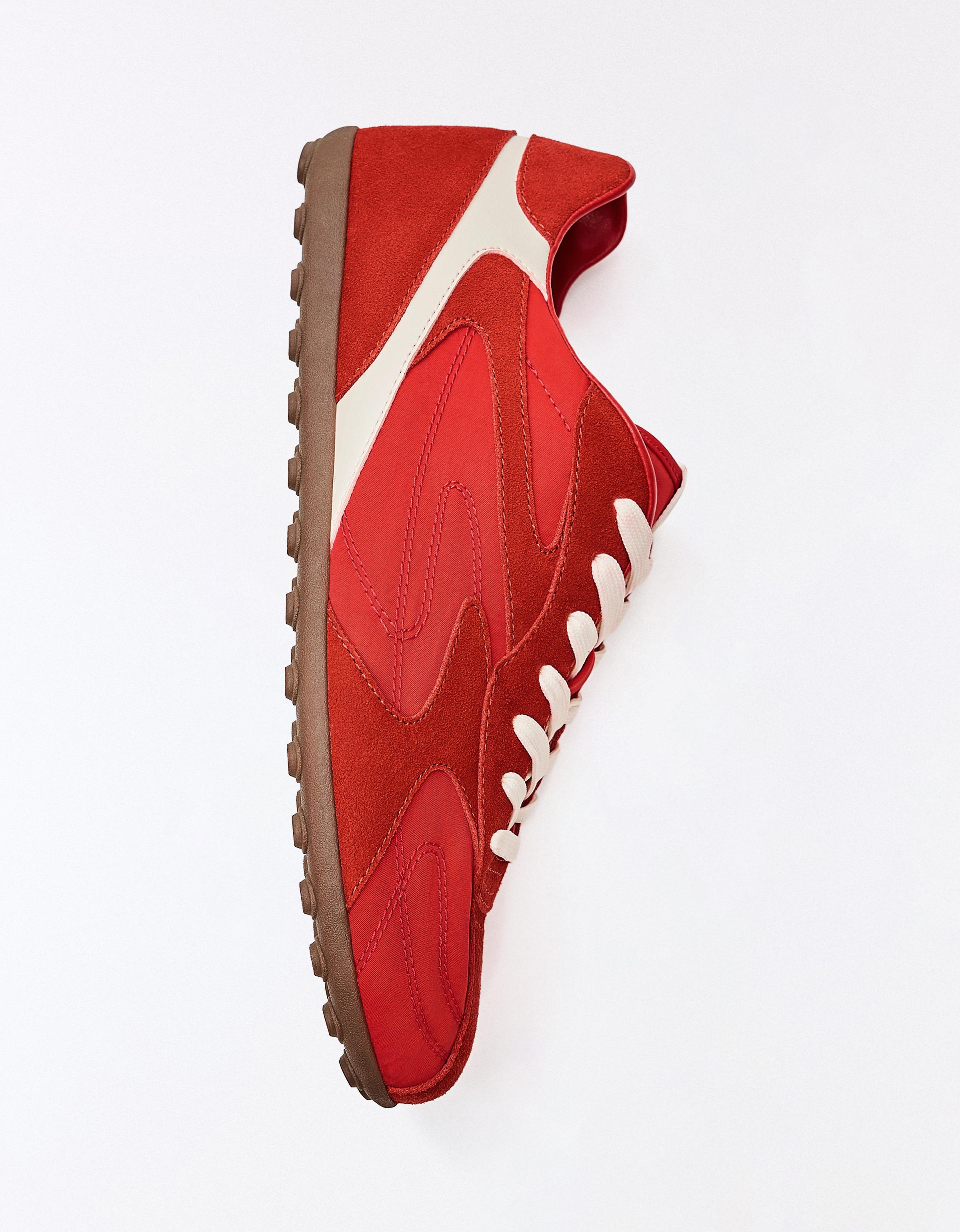 SLIM RETRO TRAINERS — RED