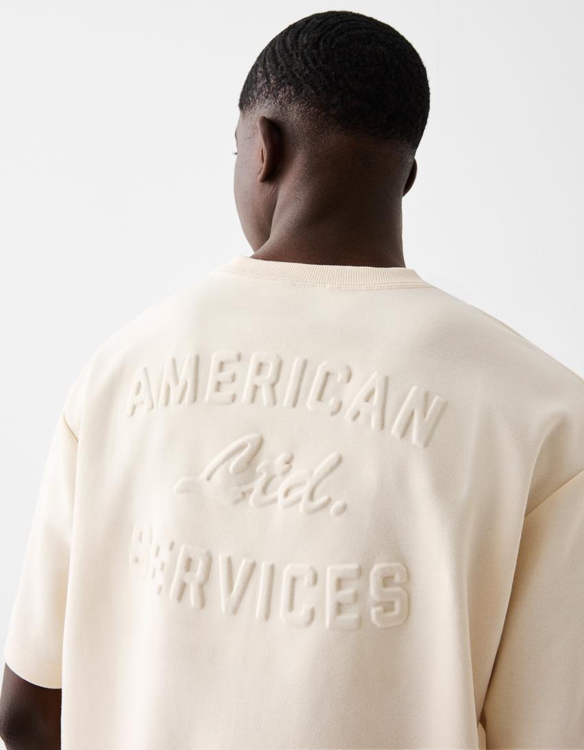 T-shirt manga curta boxy estampado-Bege-2