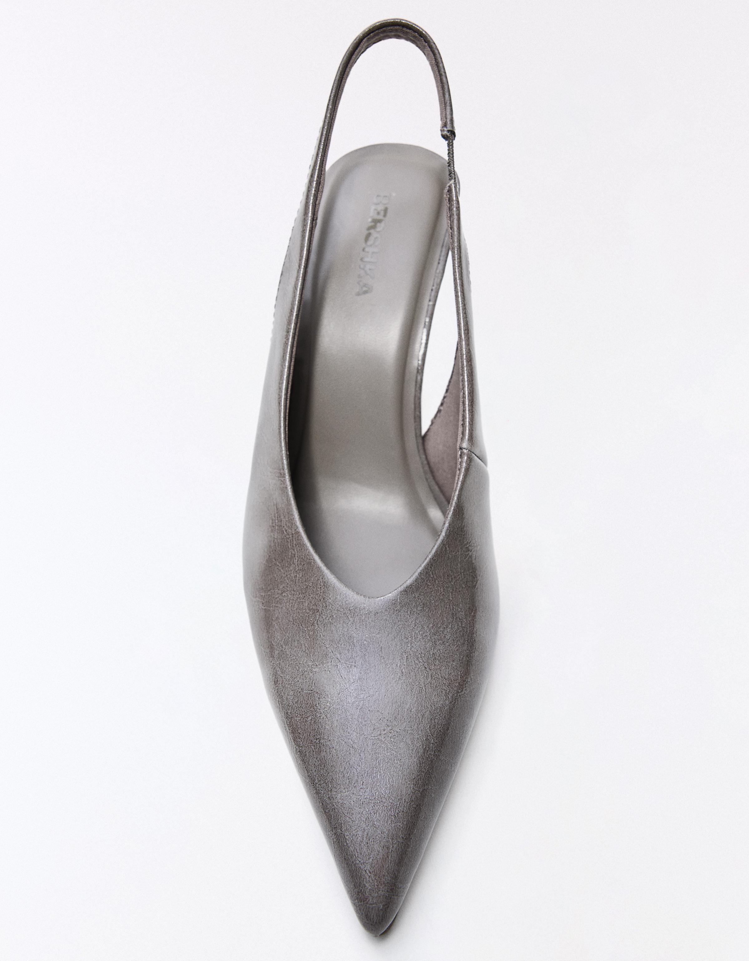 Slingback high-heel shoes