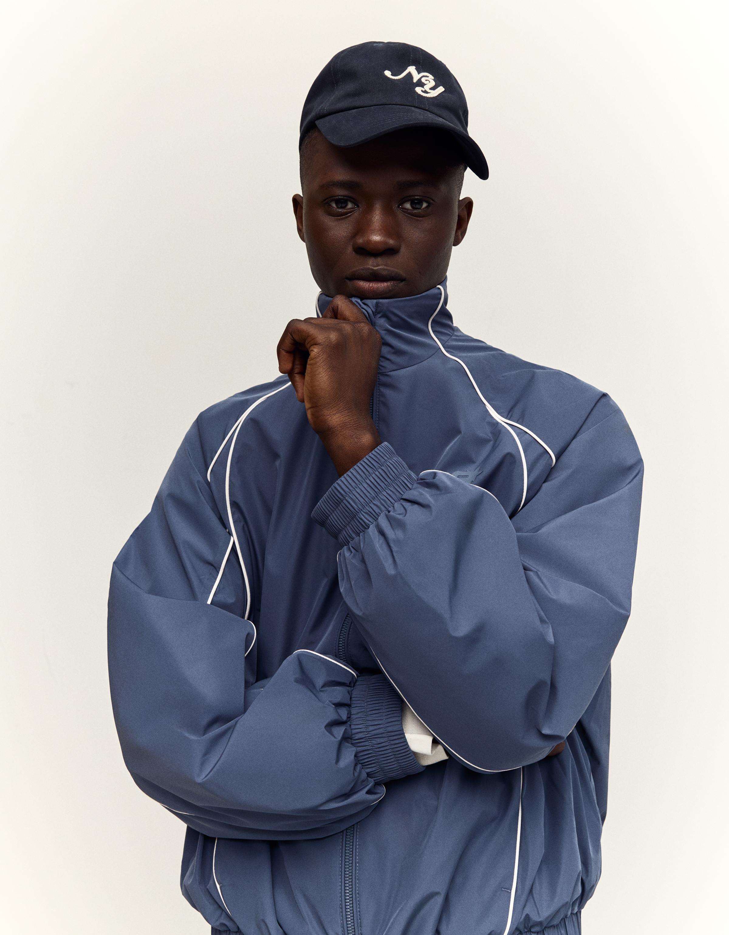 Embroidered cap — Navy