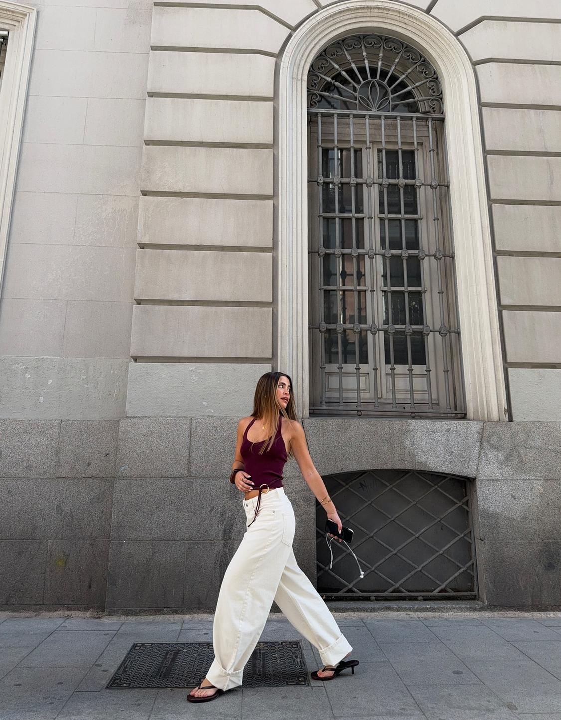 Wide-leg barrel jeans