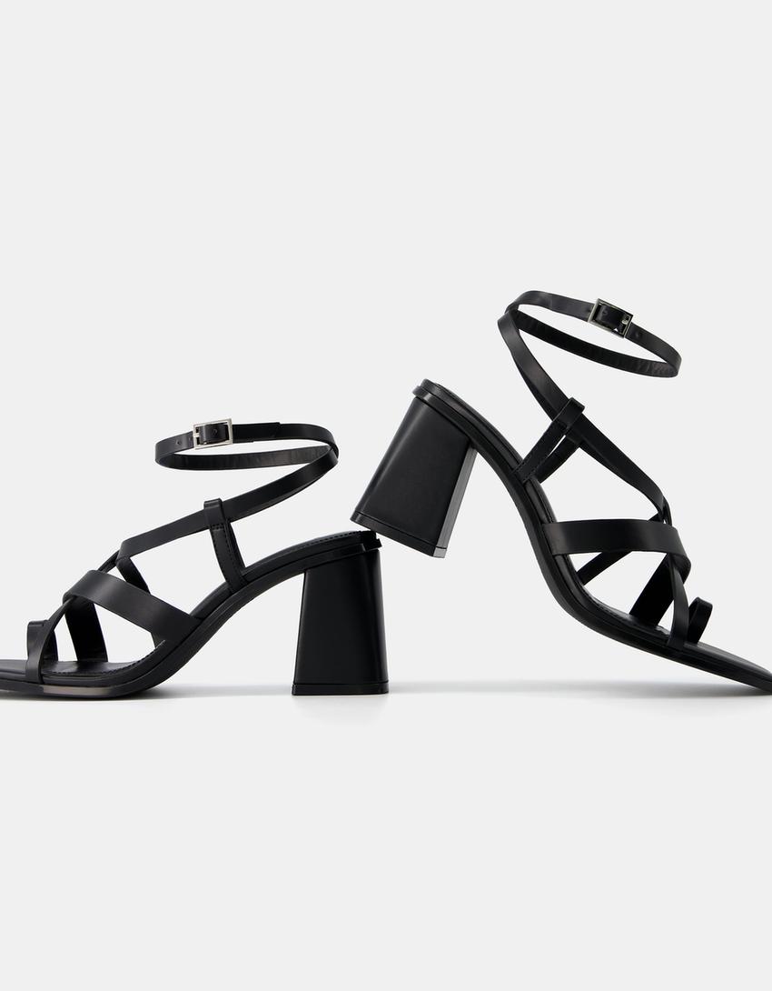 Sandales talon large, lanières et boucle de cheville-Noir-4