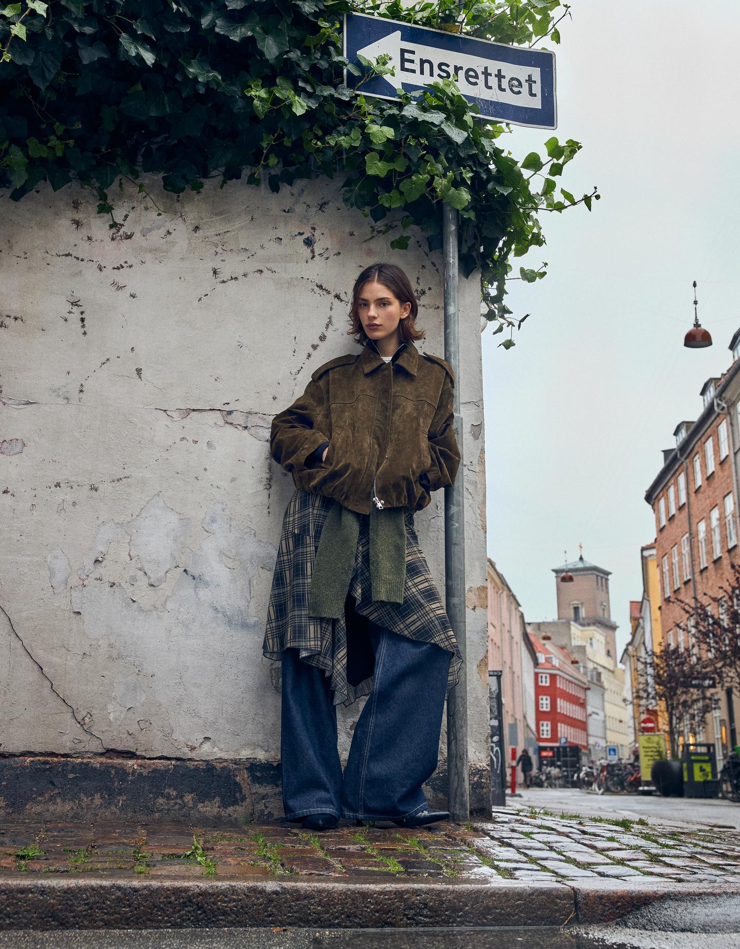 Bershka kurtka z zamszowej skóry khaki