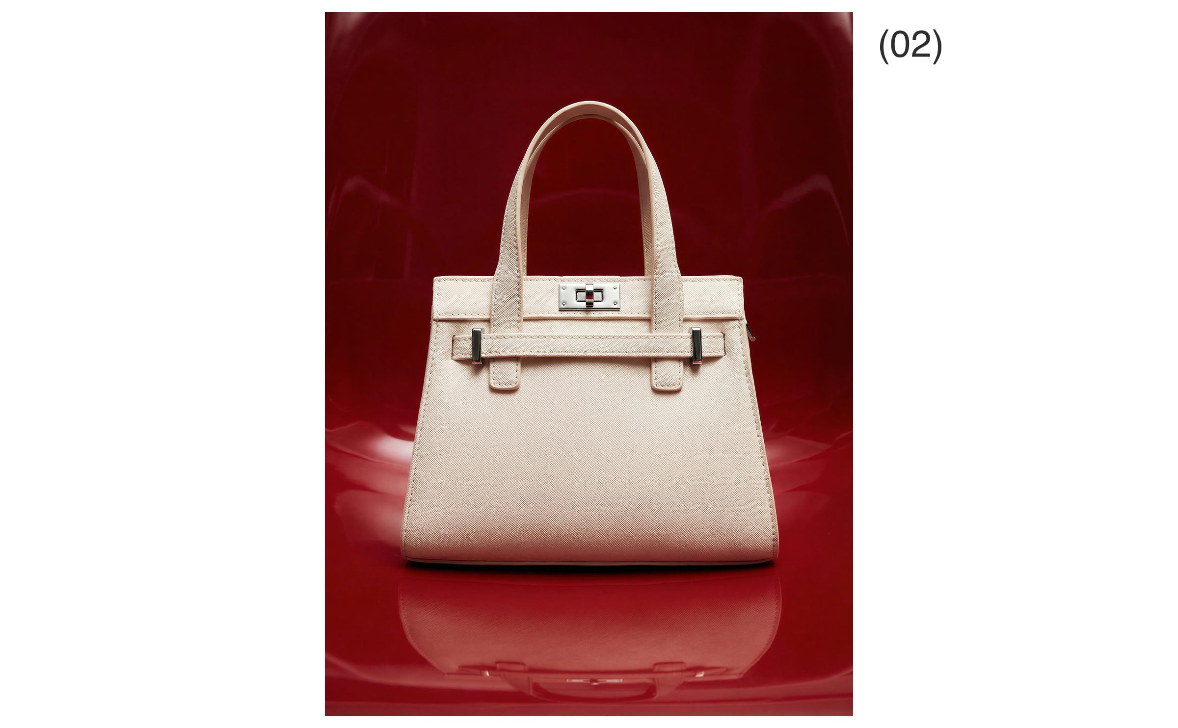 Textured minaudière — Off white
