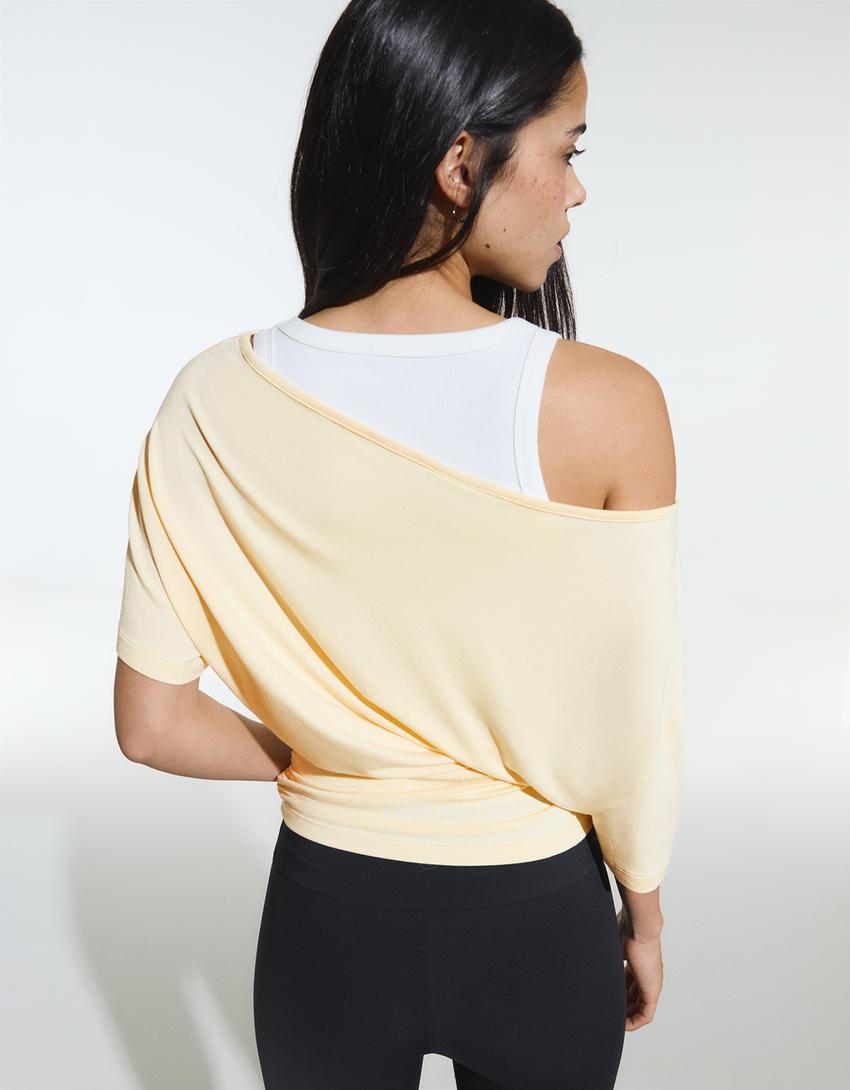 Camiseta de manga curta assimétrica-Amarelo