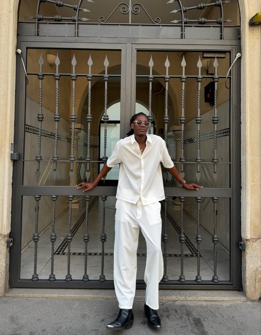 Pantalón baggy jogger plisado-Blanco roto-0