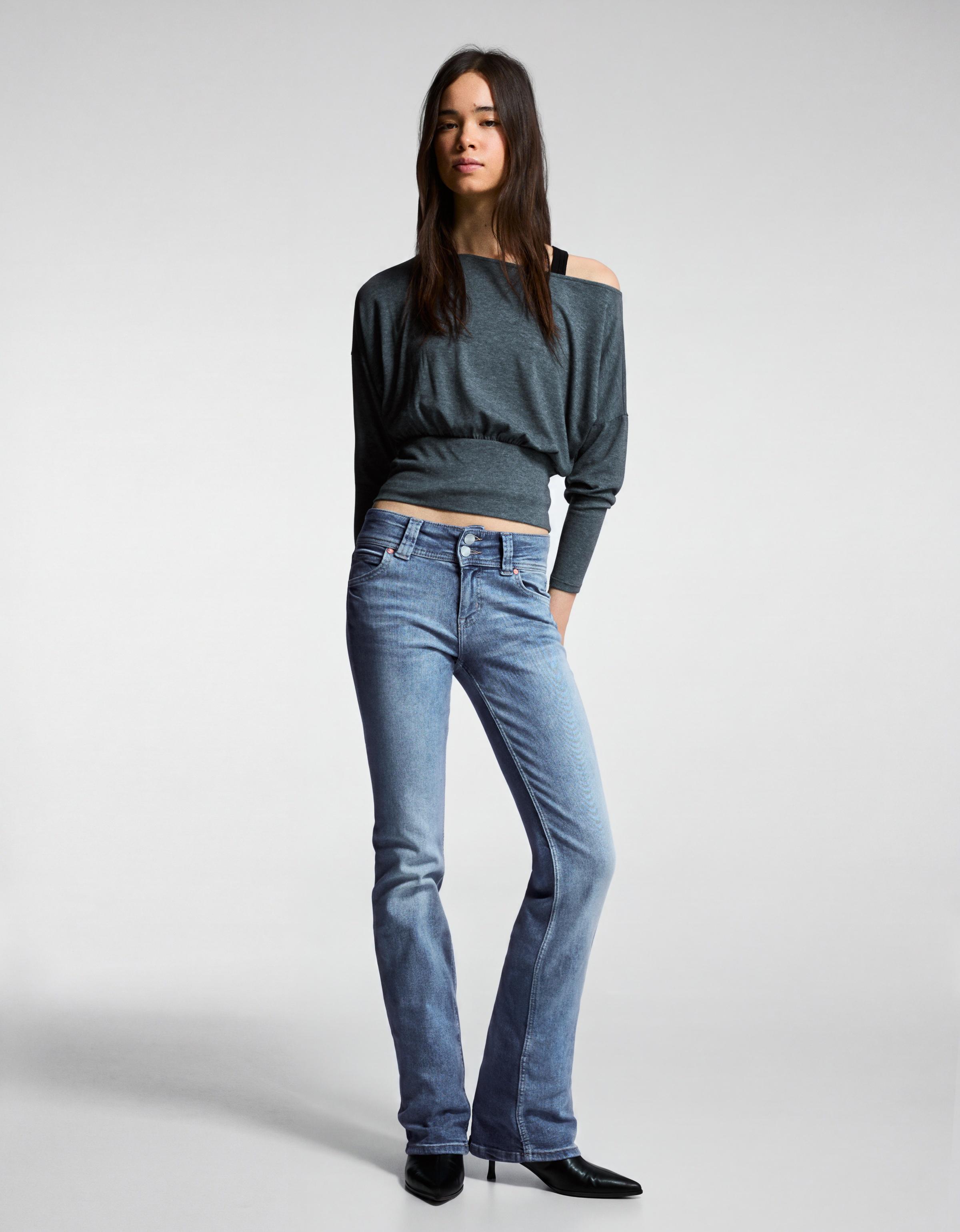 Low-rise boot-cut jeans — Light blue