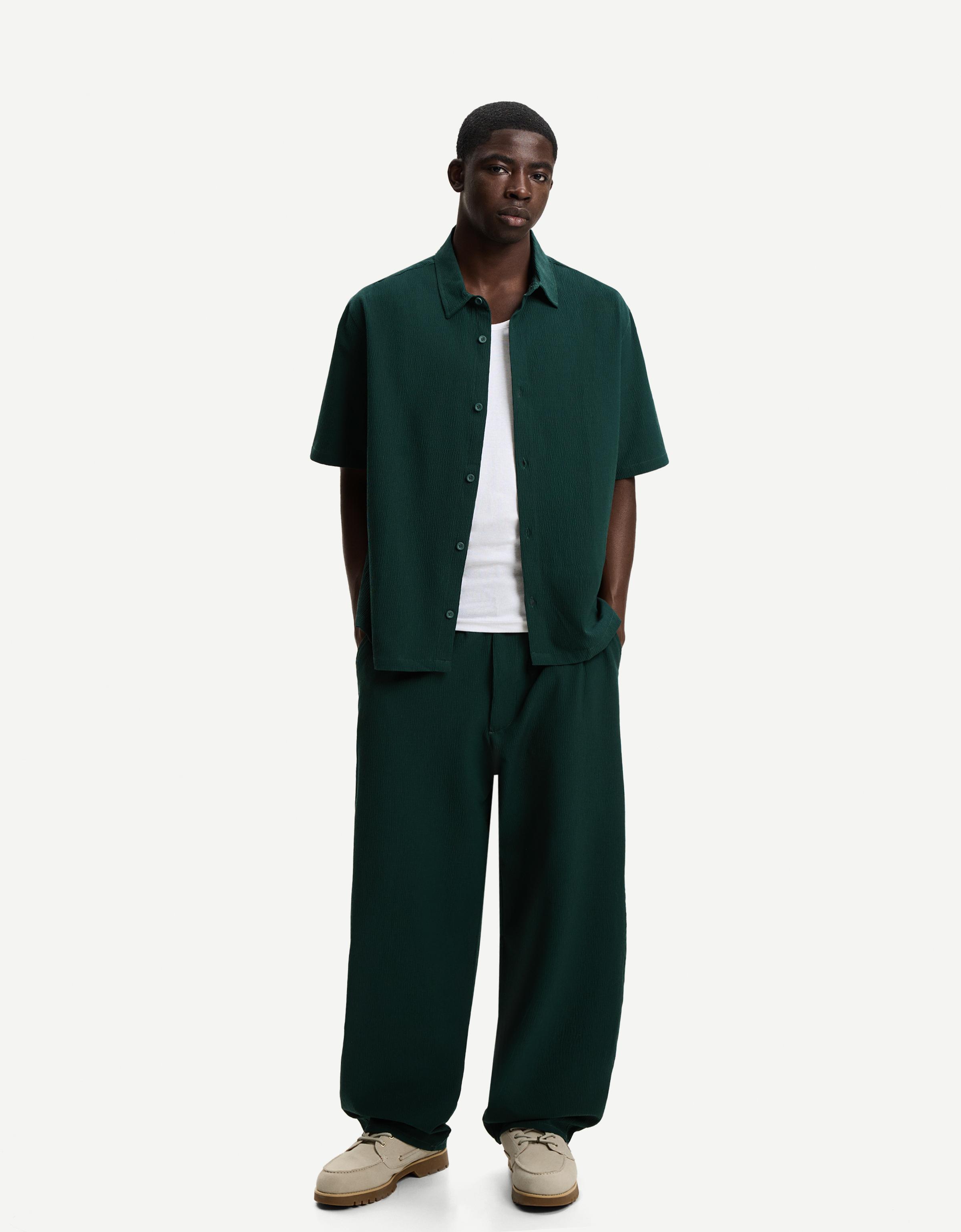 Bershka Plissierte Baggyhose Im Jogginghosen-Stil Herren L Grün