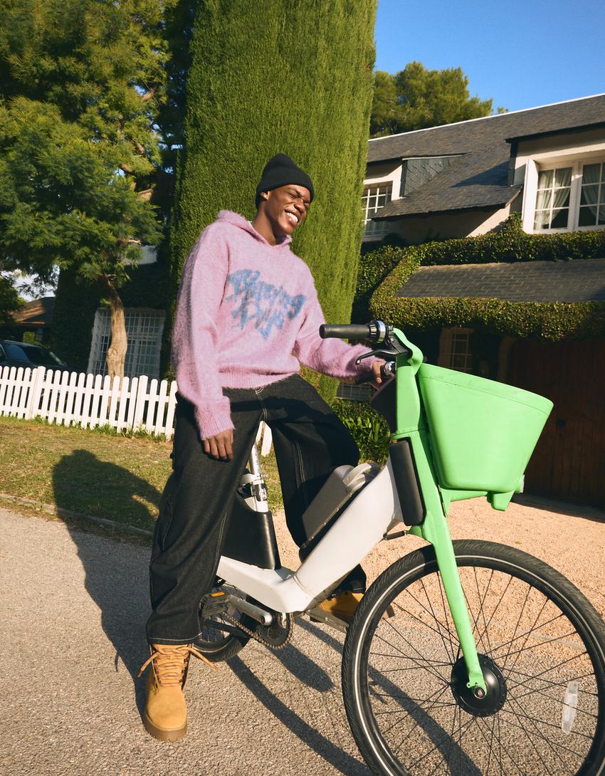 Pulover cu print aspect periat-Roz