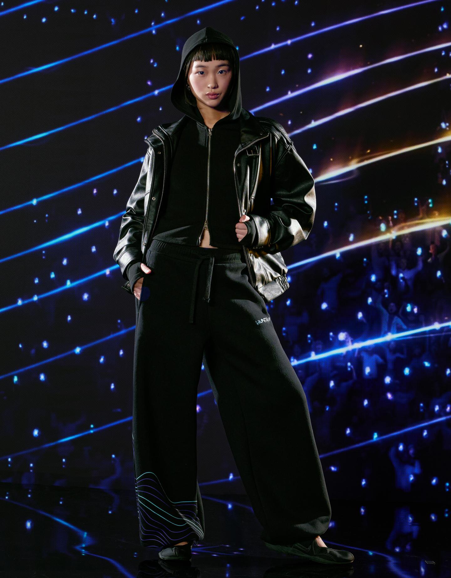 Bershka spodnie kpop demon hunters huntr/x z dzianiny dresowej o kroju barrel z nadrukiem czarny