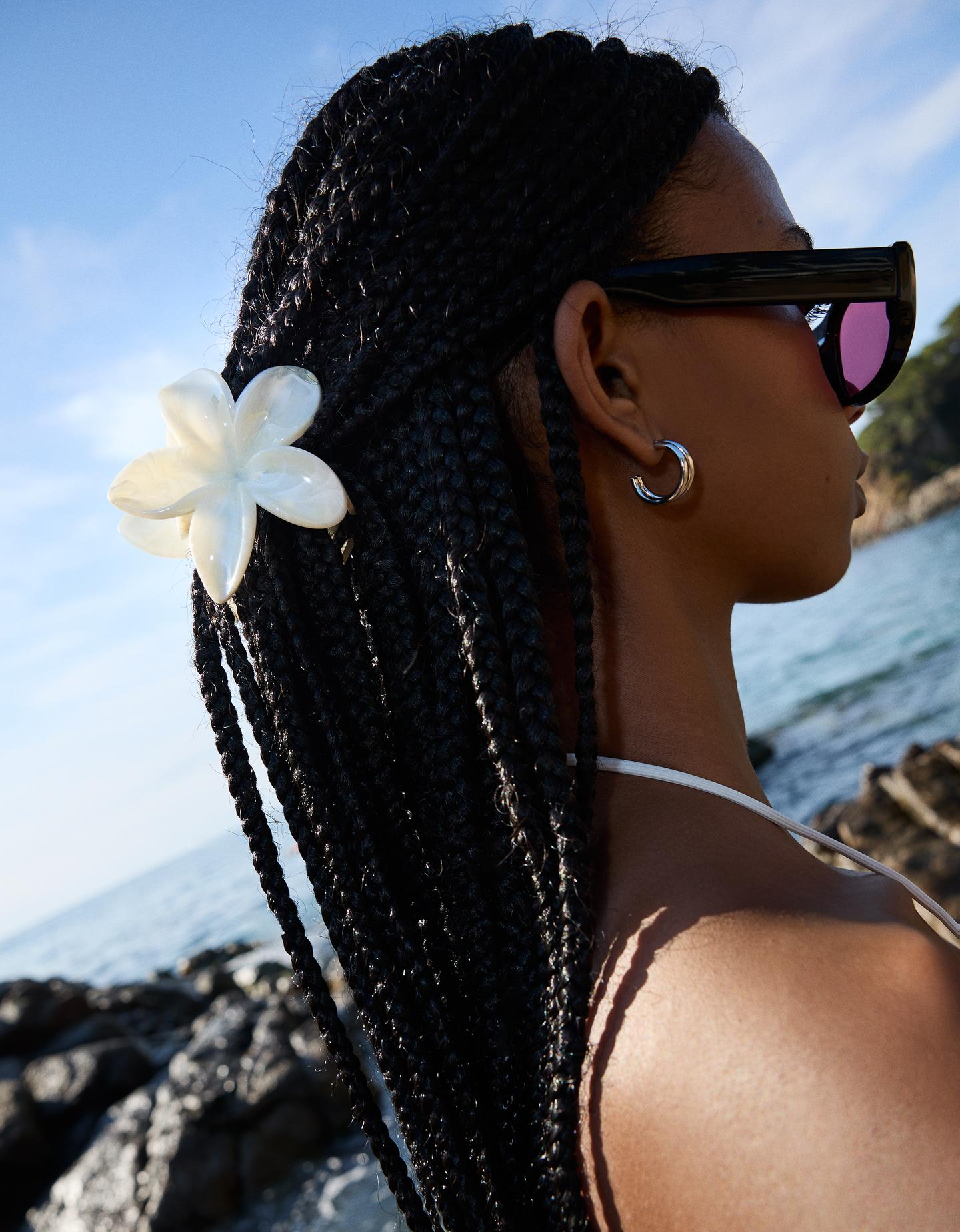 Bershka zestaw 2 spinek do włosów z kwiatkiem fuksja