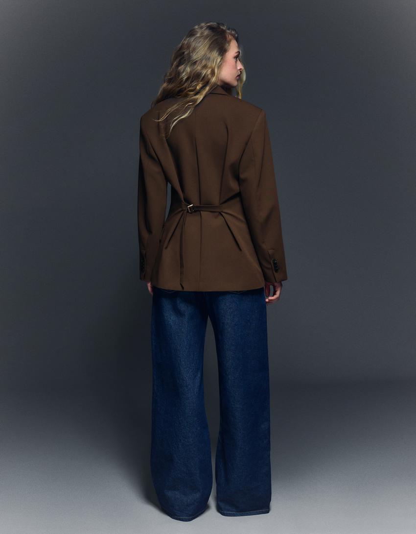 Blazer with back buckle-Brown