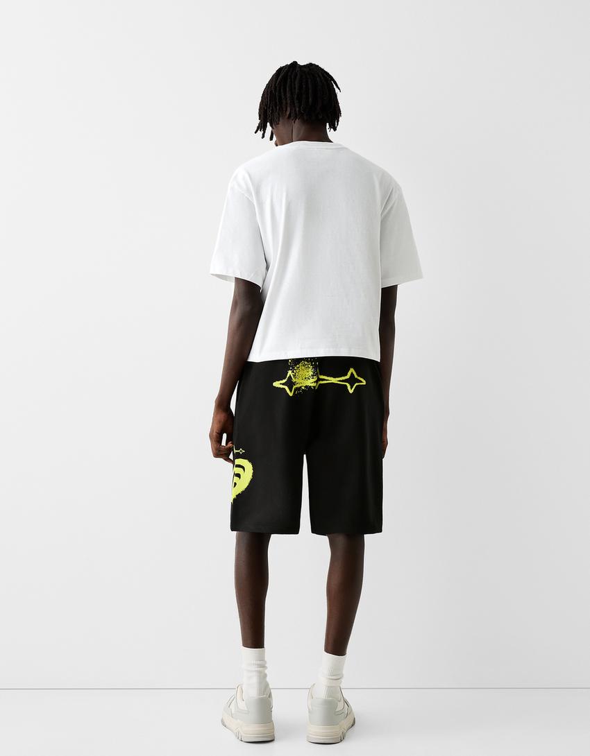 Relaxed fit plush printed Bermuda shorts-Black-2