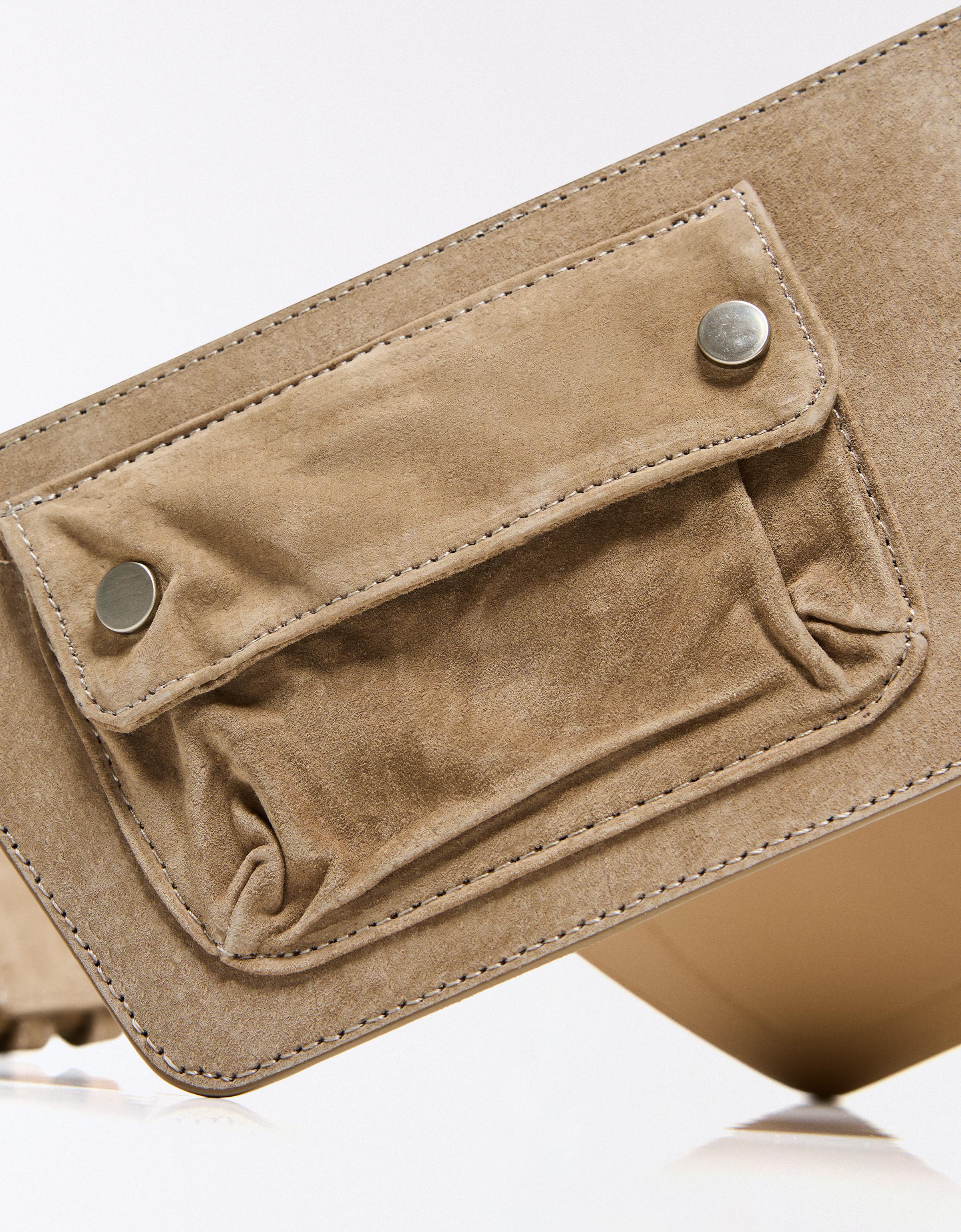 Leather belt with pocket — Sand