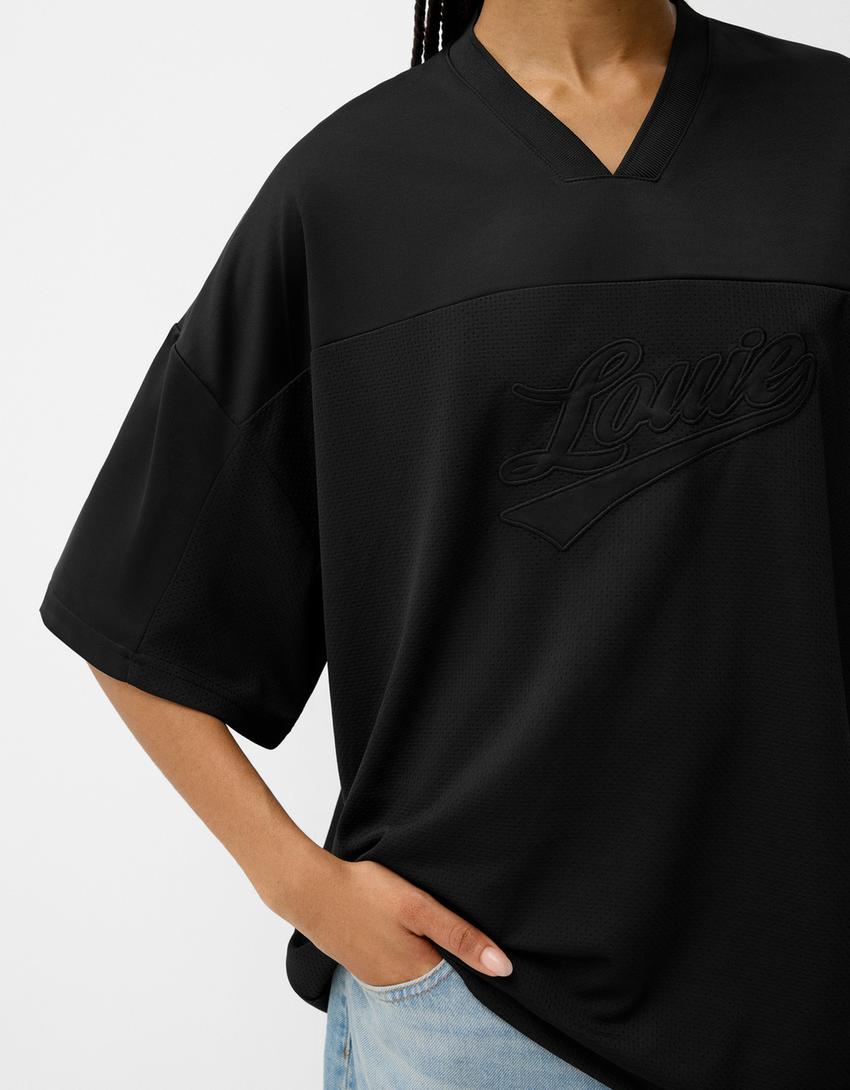 تيشرت شبكي رياضي مطرز بأكمام قصيرة-أسود-5