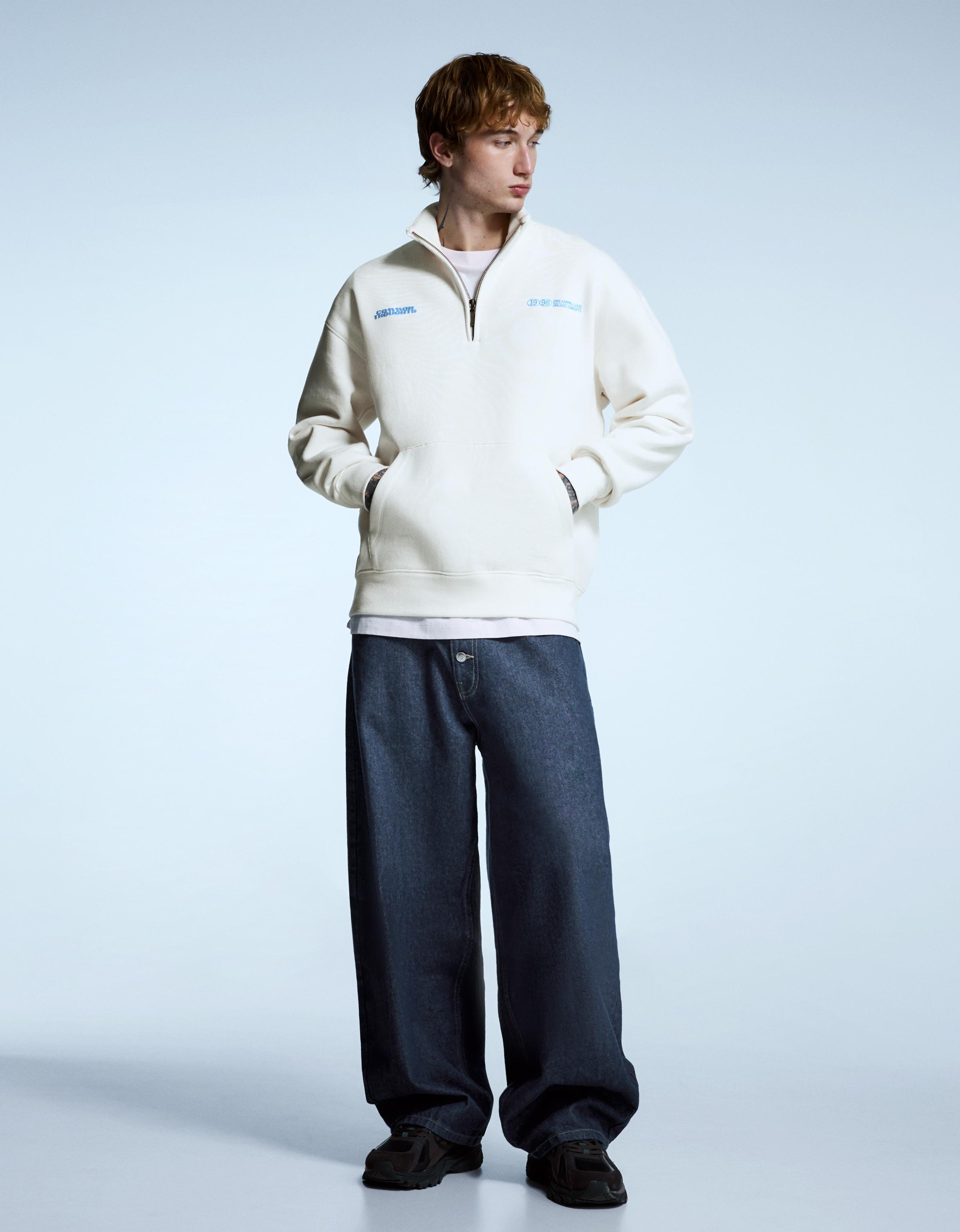 Bershka Sweatshirt Mit Reißverschlusskragen Und Print Herren M Grbrochenes Weiss