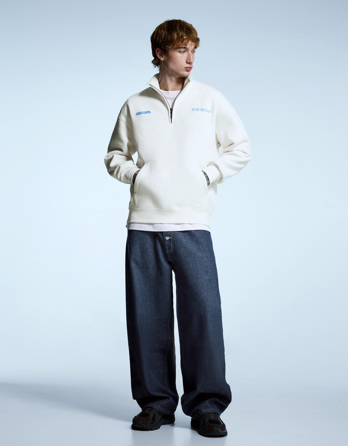 Sweatshirt gola fecho de correr estampado