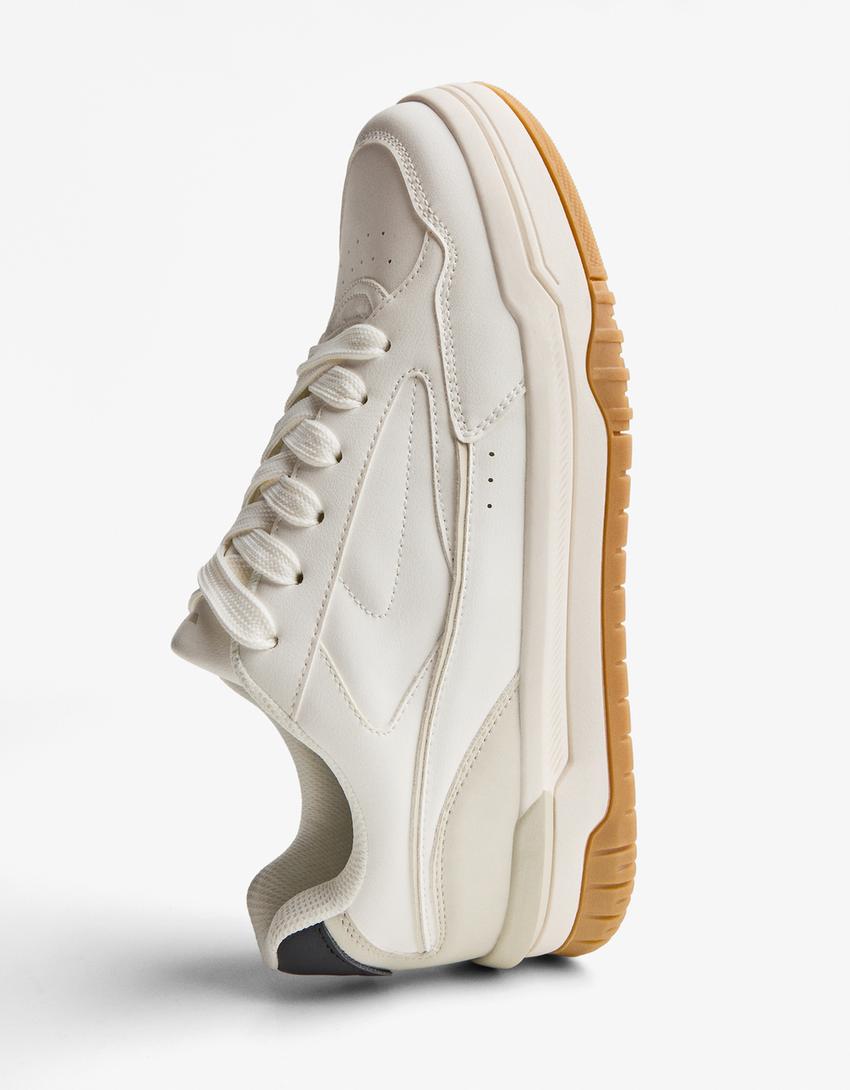 Кроссовки с деталью на пятке-Белый