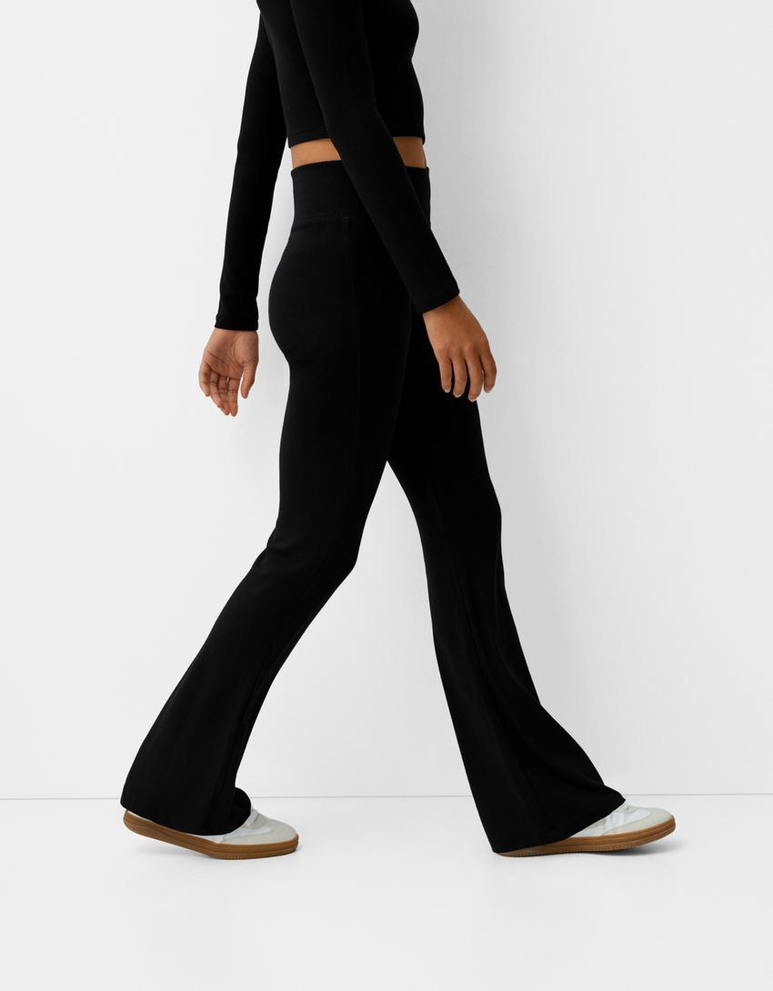Flared broek met geribbelde taille-Zwart-3