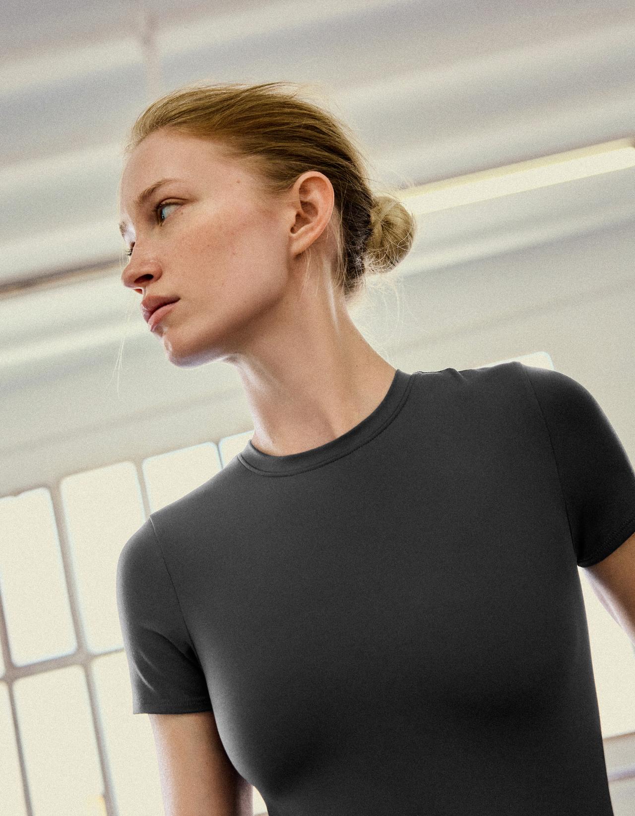 Short sleeve technical fabric breathable & quick-dry T-shirt — Graphite