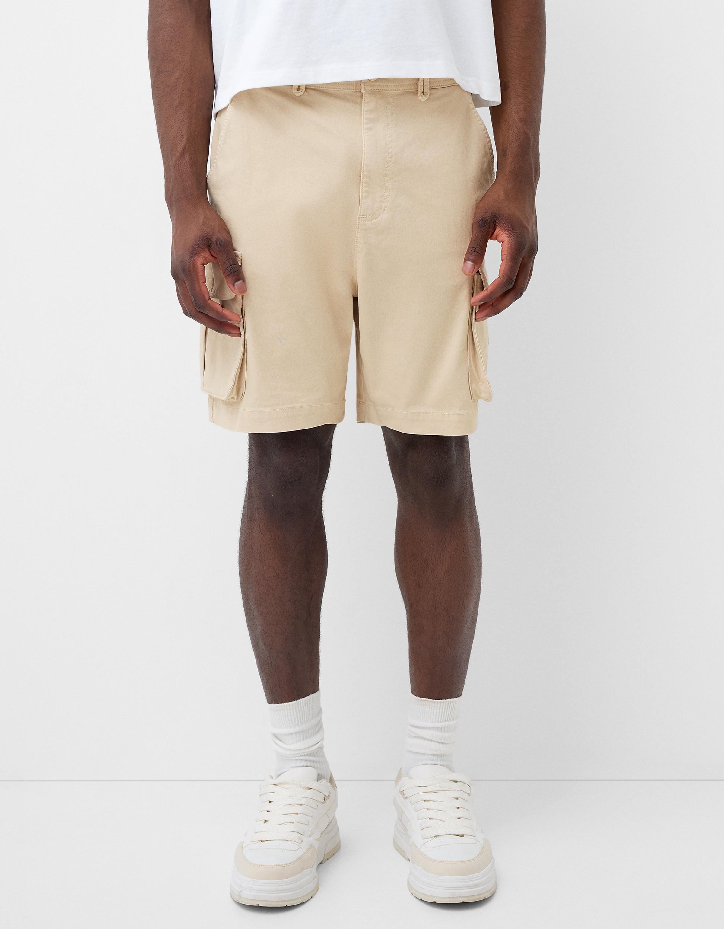 Bershka Cargo-Bermudashorts Herren 44 Sandfarbe