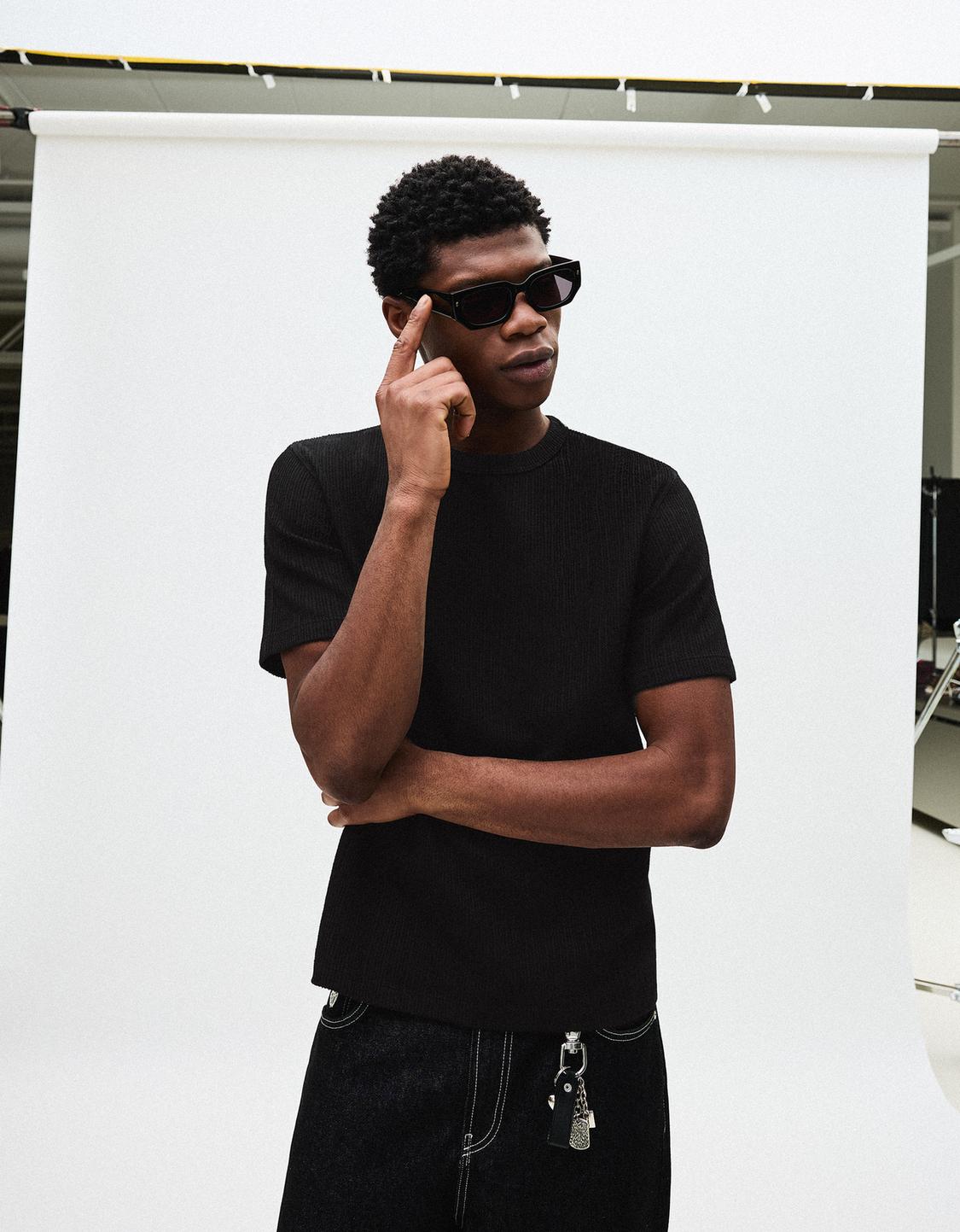 Textured short sleeve T-shirt