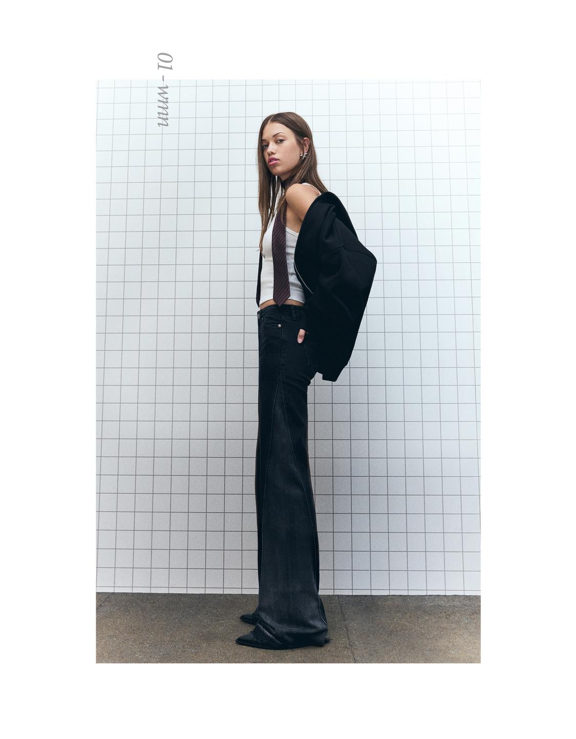 Contrast flared jeans