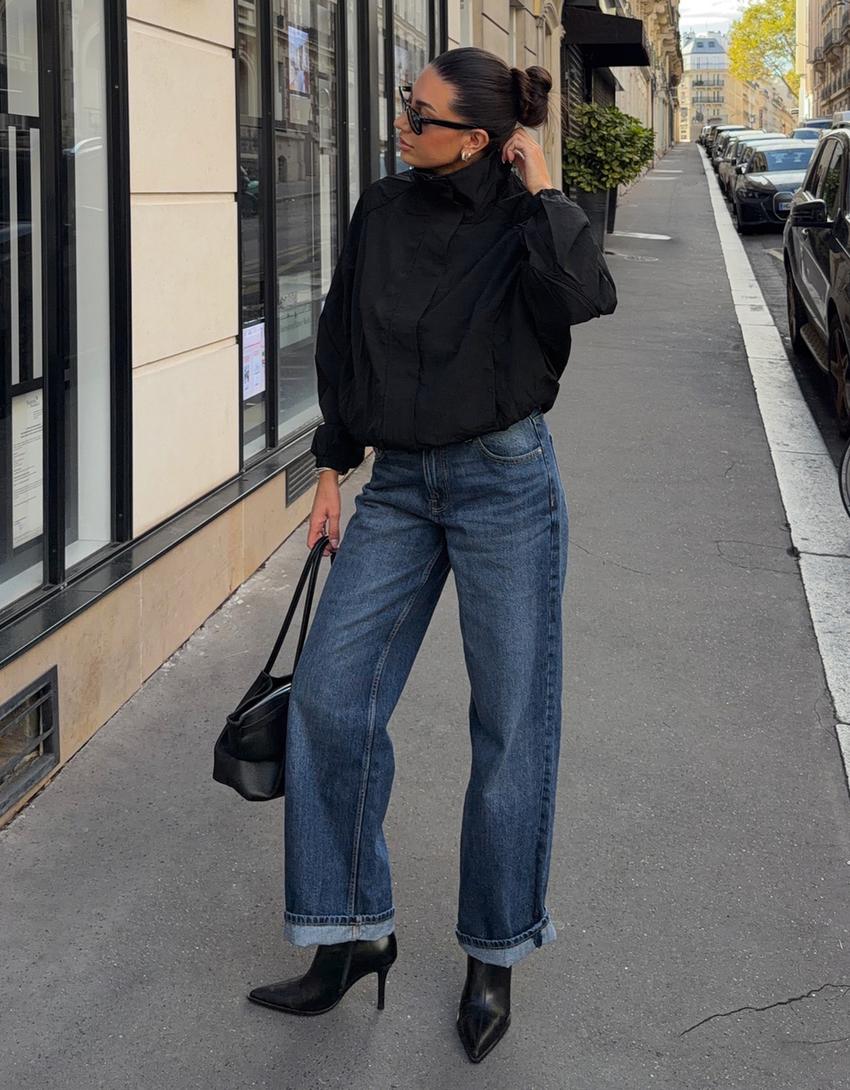 High-waist wide-leg straight jeans - Women | Bershka
