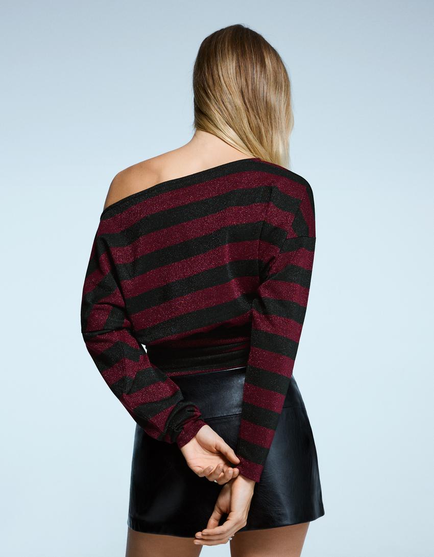 Shimmery asymmetric long sleeve stripe T-shirt-Burgundy