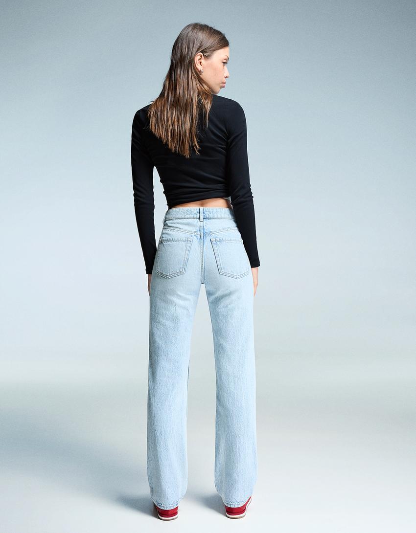 Straight-Jeans-Hellblau-1