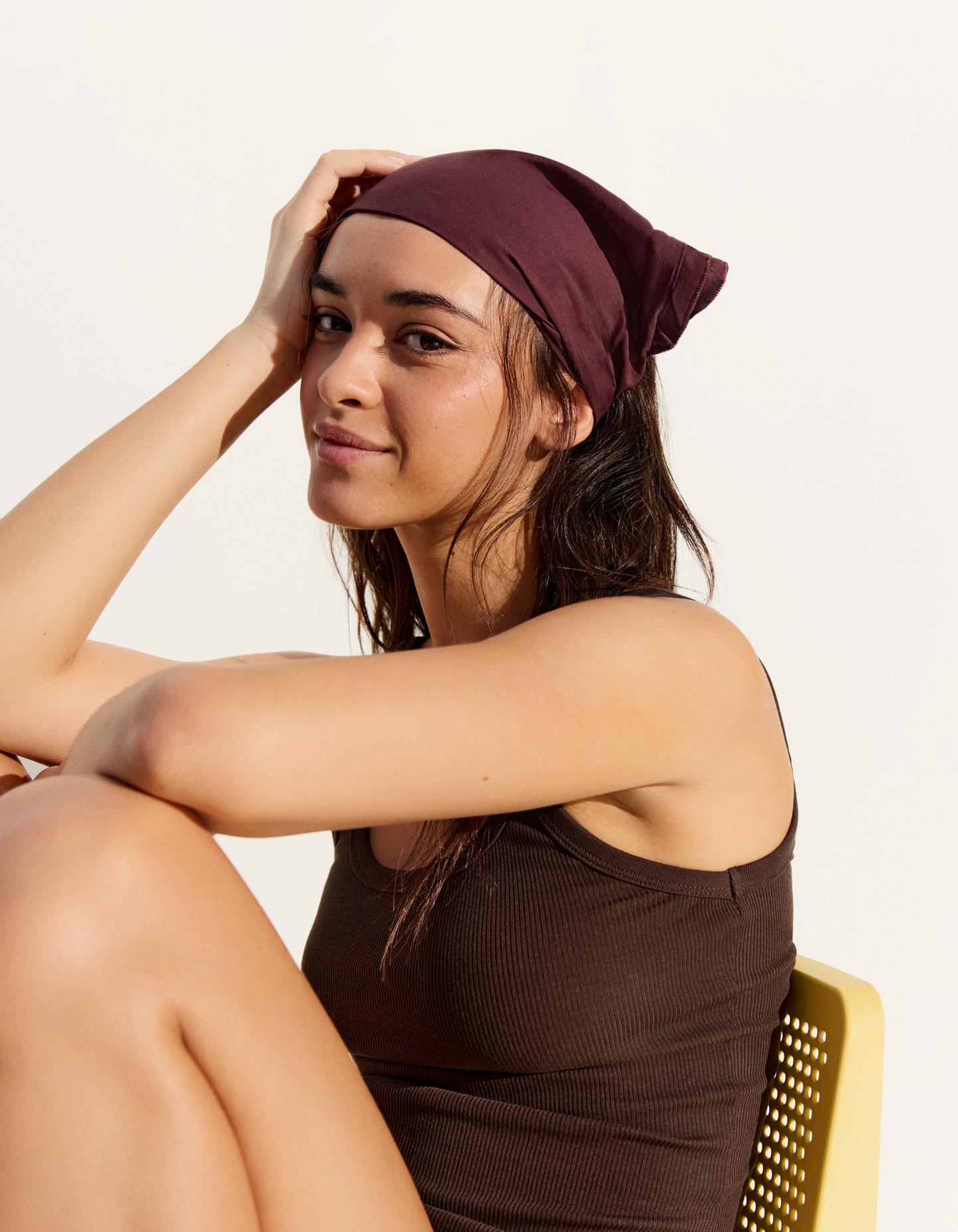 Bershka bandana do włosów z falbankami rubinowy