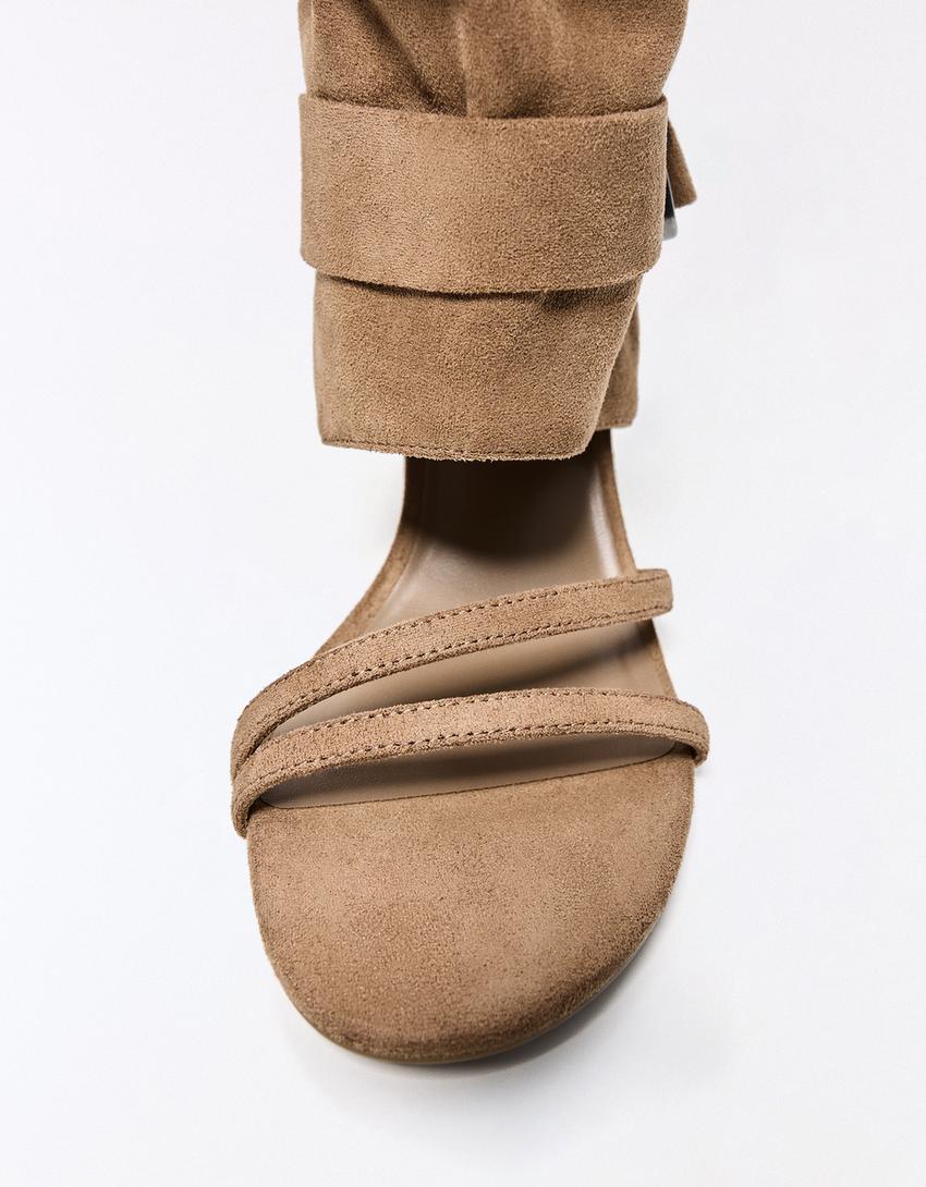 Heeled trousers sandals with buckles-BEIGE