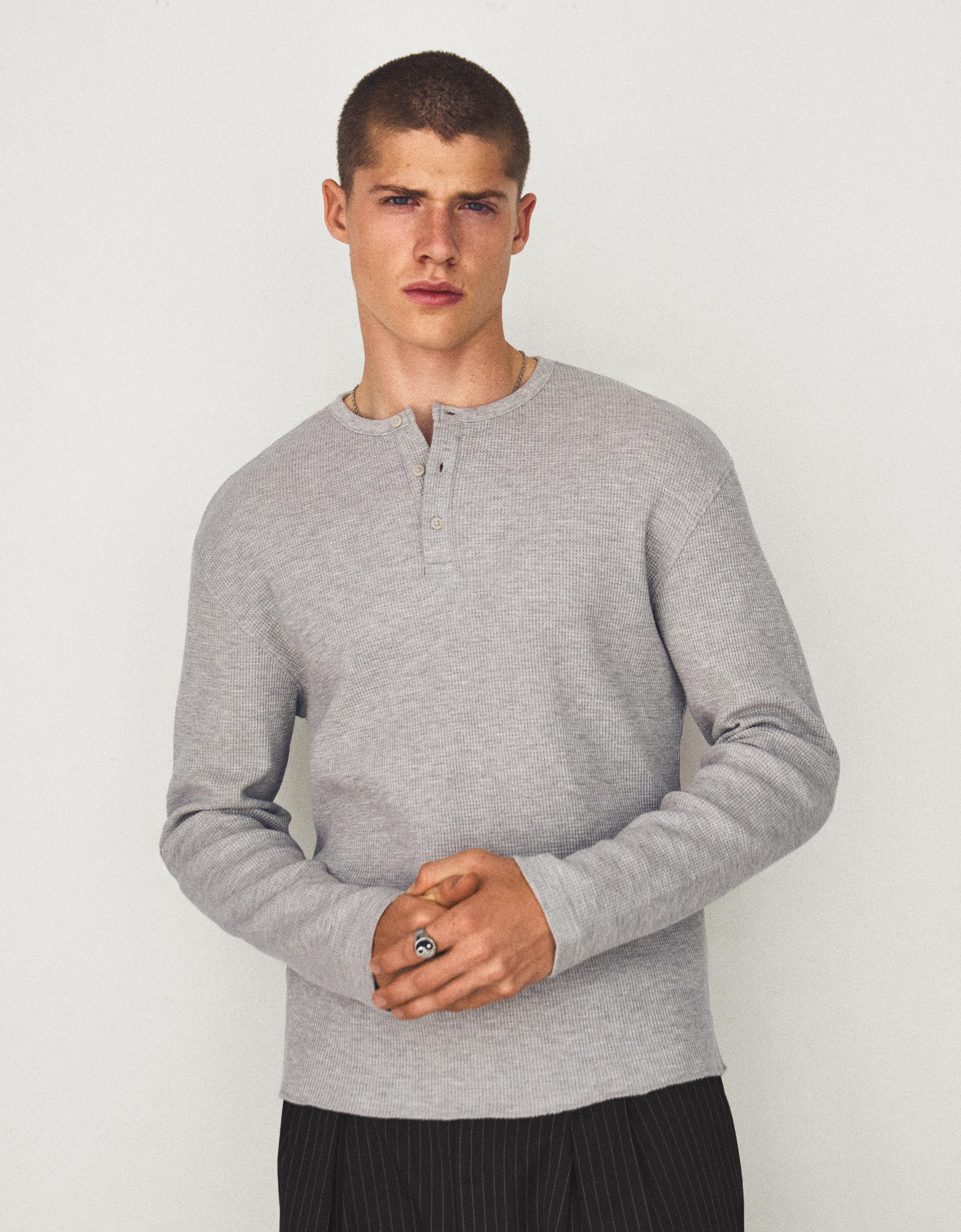Bershka Camiseta Manga Larga Slim Cuello Panadero Hombre Gris