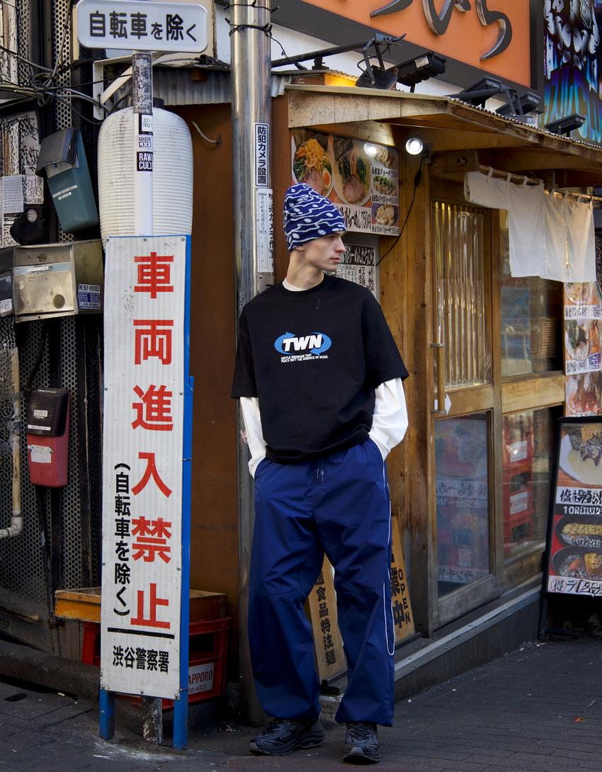 Printed short sleeve plush T-shirt-Black