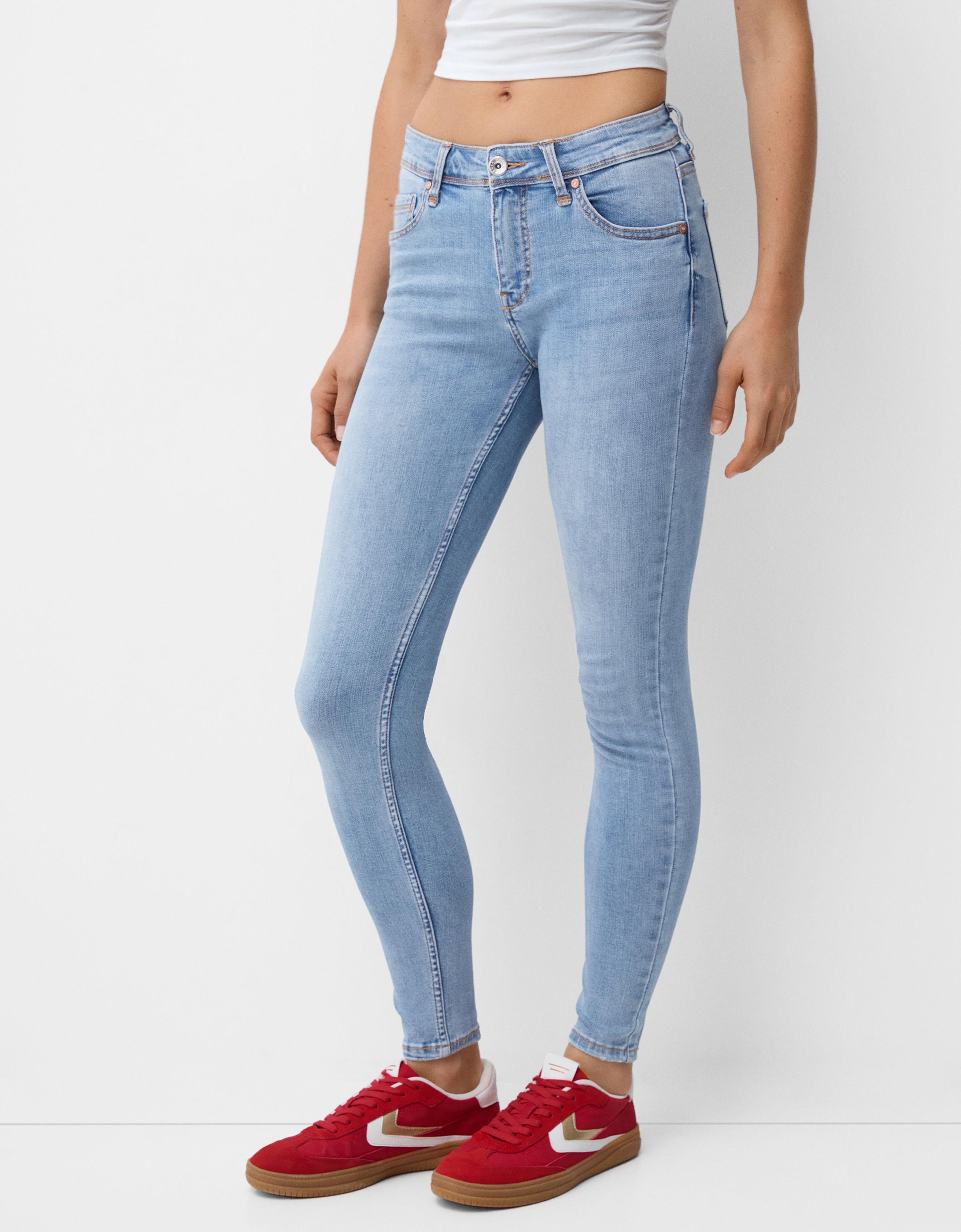 Bershka Skinny-Jeans Mit Tiefem Bund Damen 34 Ausgewaschenes Blau