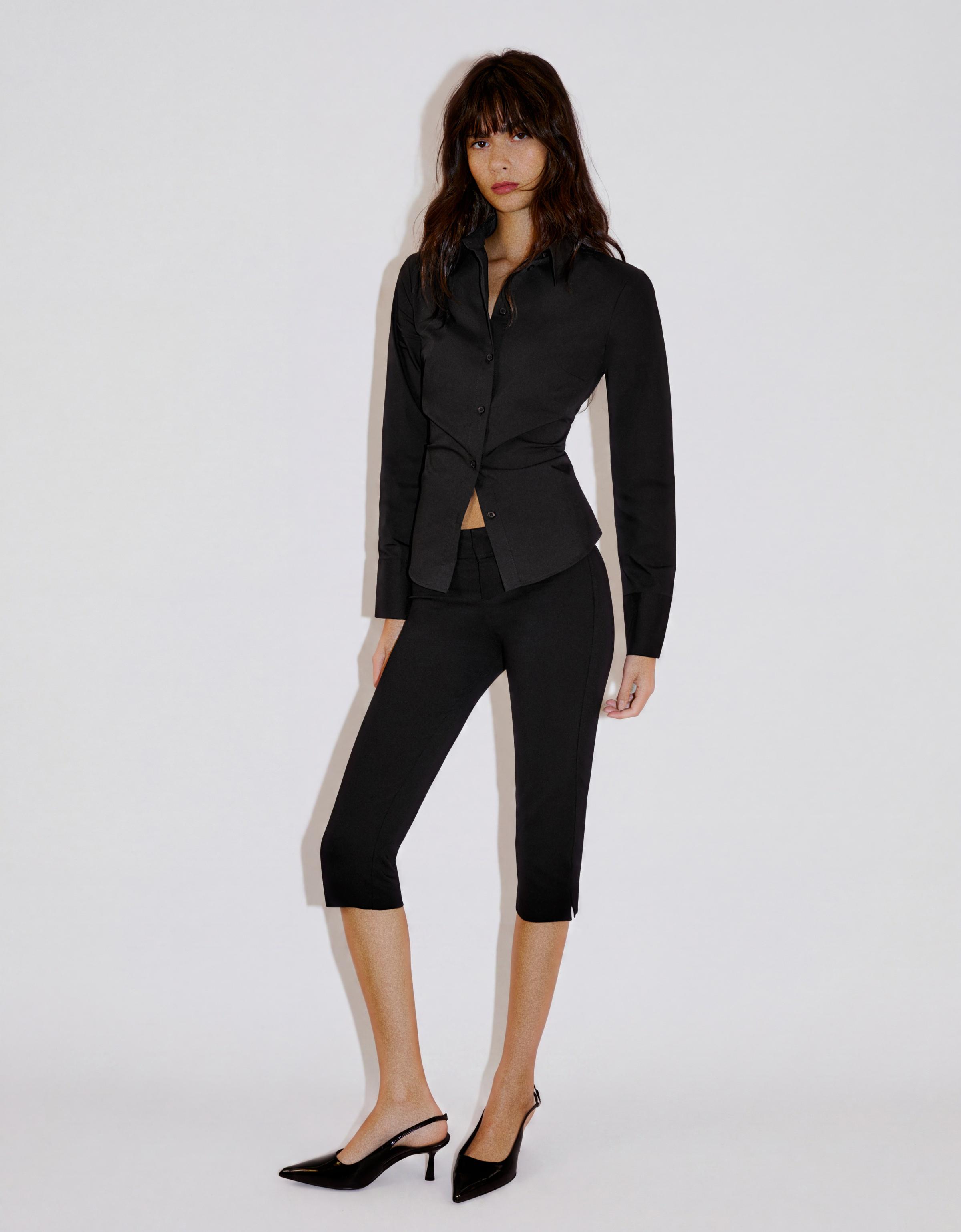 Fitted long-sleeved shirt — Black