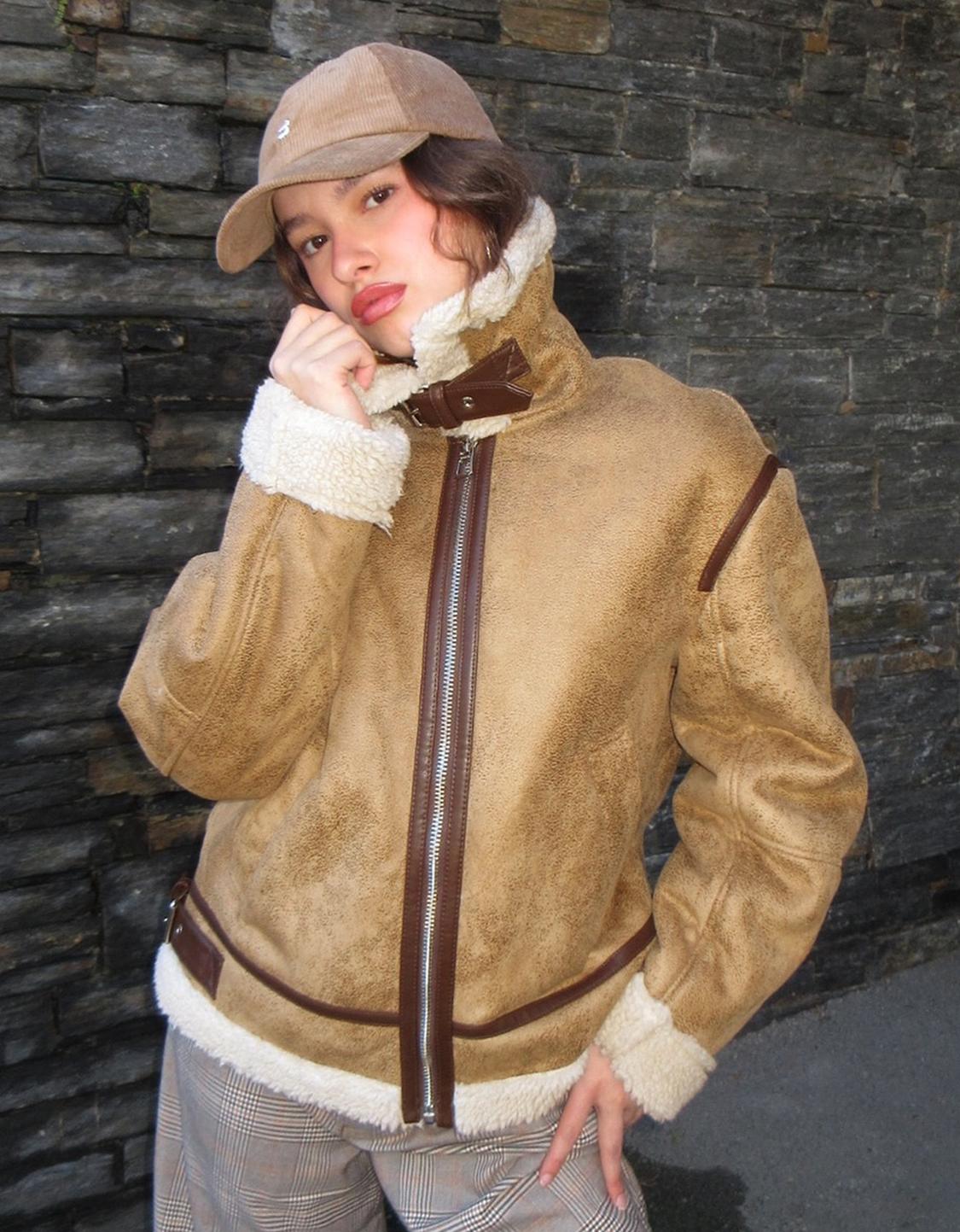 Motoristična jakna s kontrastno podlogo