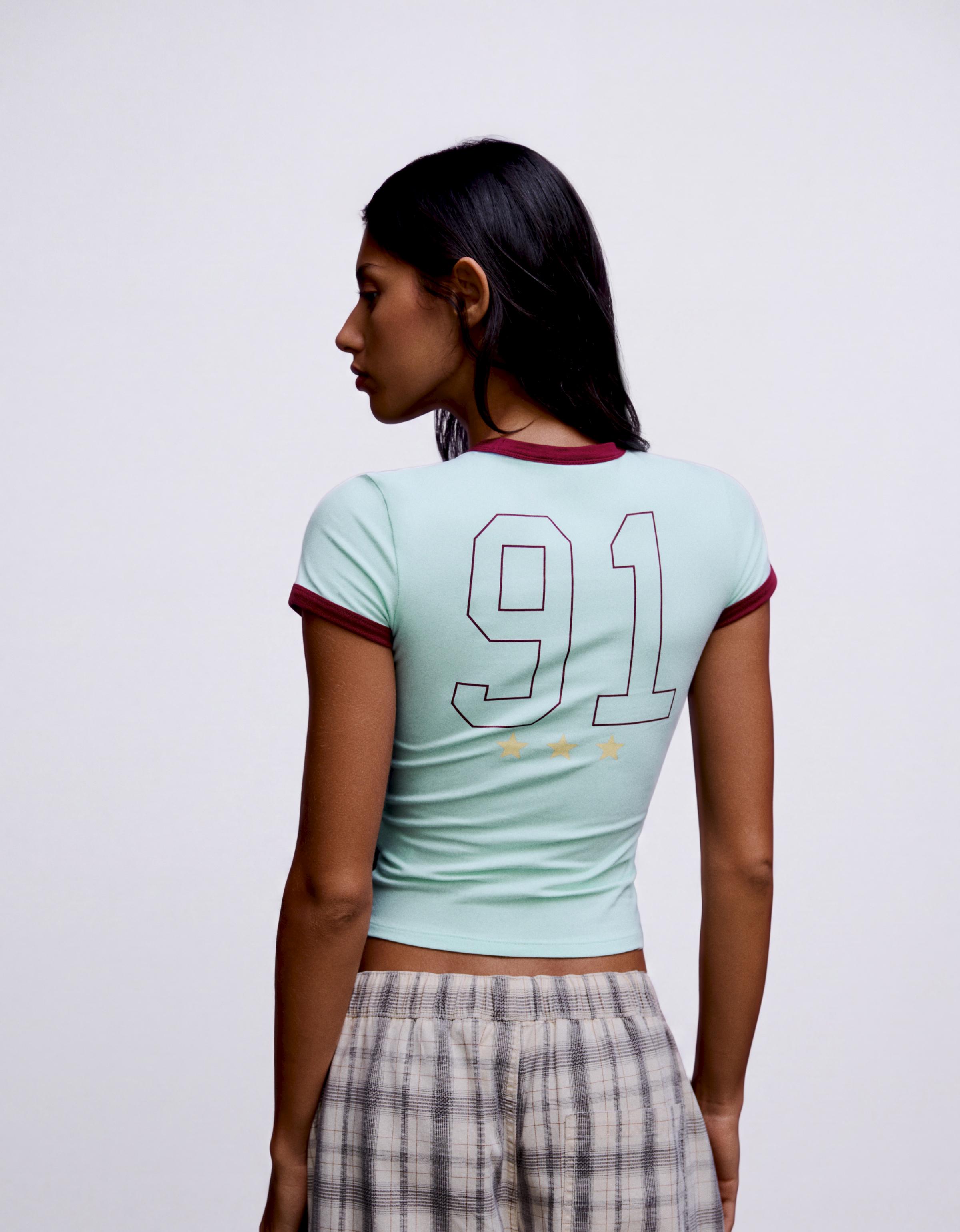 Contrast print fitted T-shirt — Blue