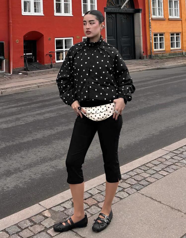 Puantiye cepli kemer