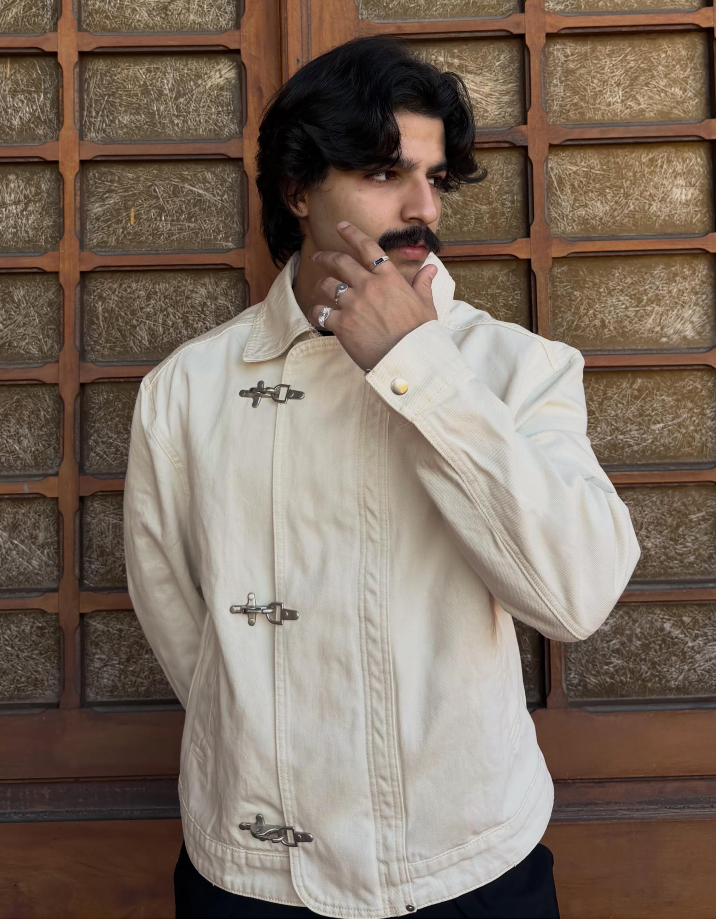 Clasp jacket — Cream