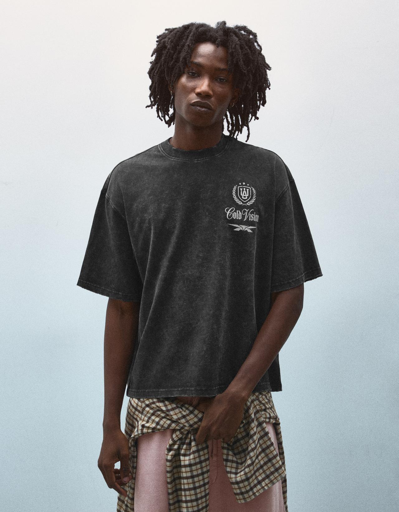 Short sleeve boxy print T-shirt — Black
