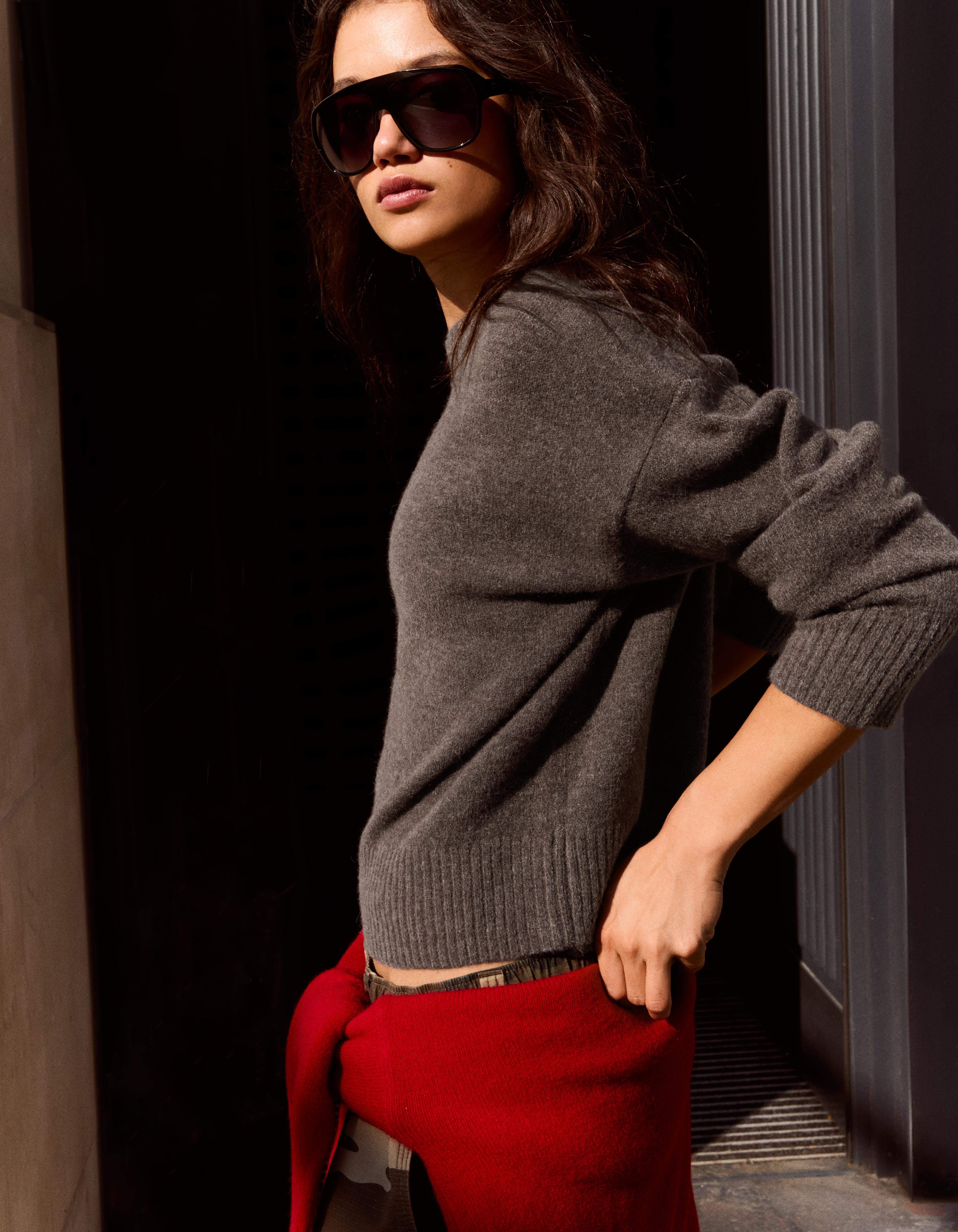 Round neck jumper — Brown
