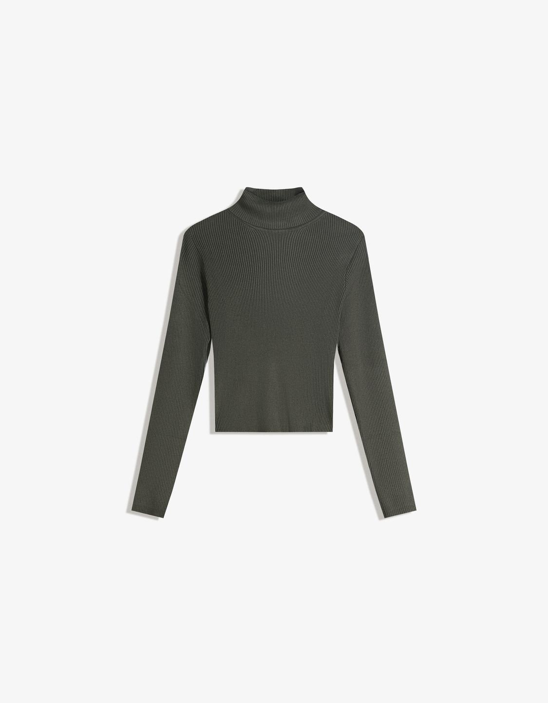 Raised neck ribbed jumper