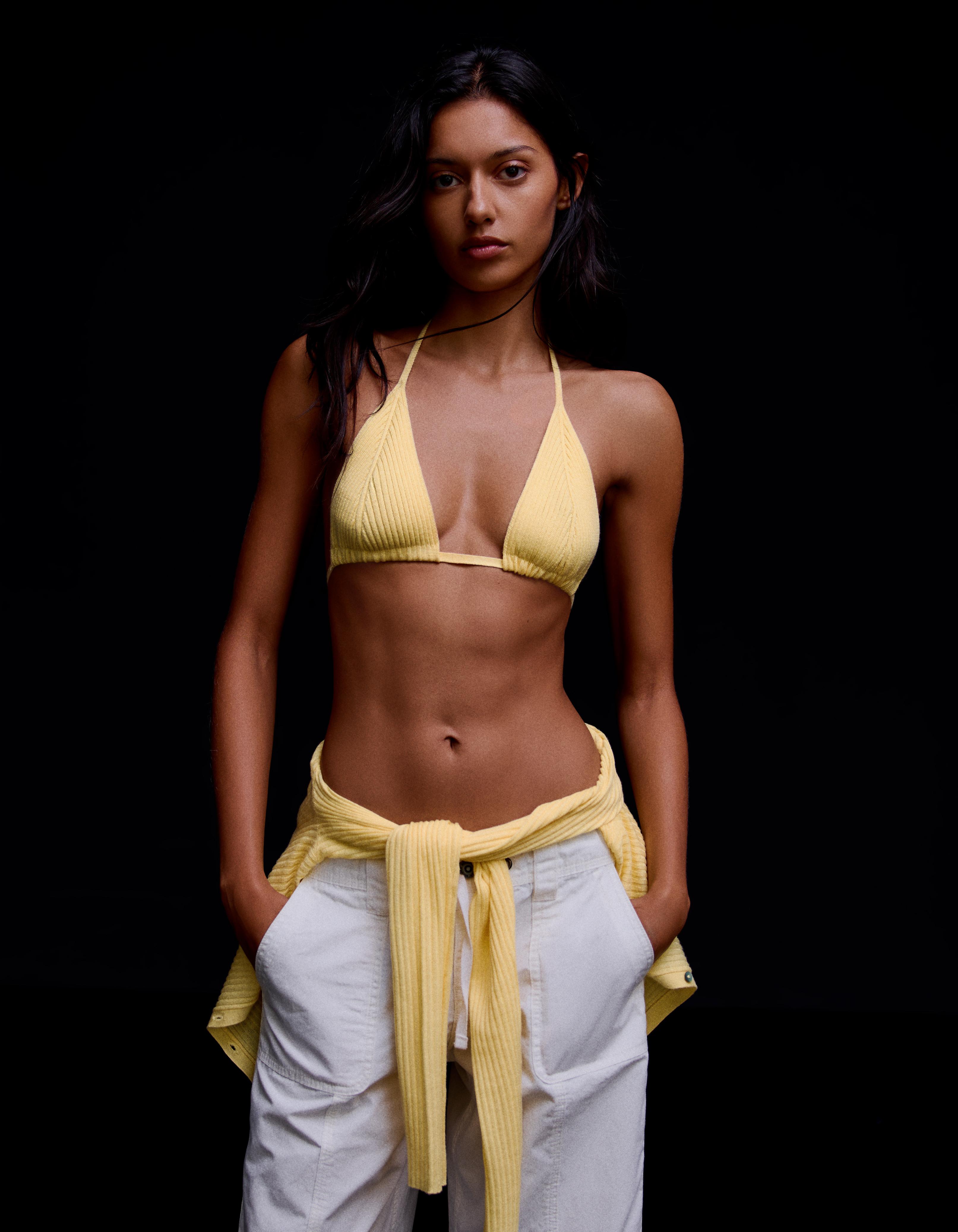 Bershka Top Bikini Triángulo Mujer Amarillo