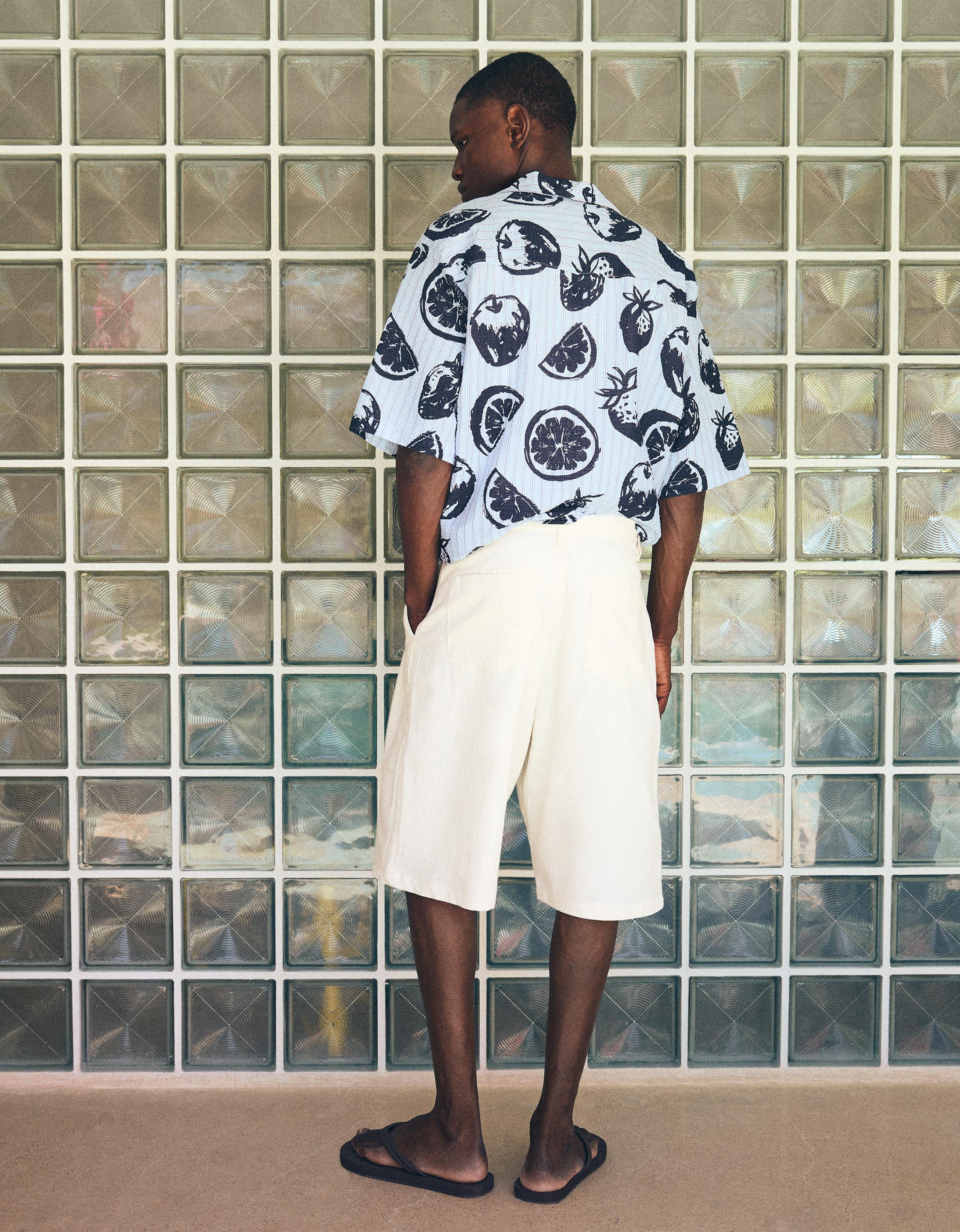 Super baggy linen Bermuda shorts — Off white