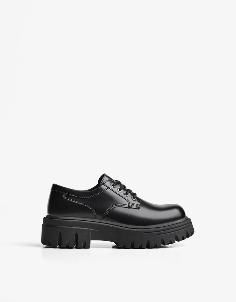 Derby shoes with chunky sole